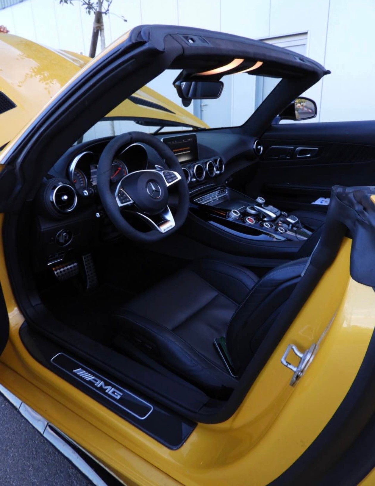 MERCEDES-BENZ AMG GT C-image-5