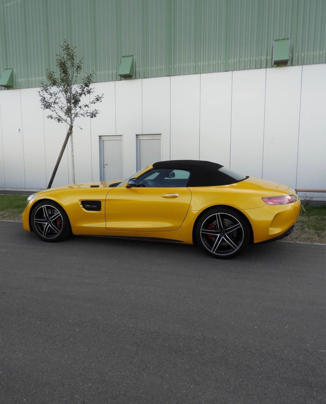 MERCEDES-BENZ AMG GT C-image-1