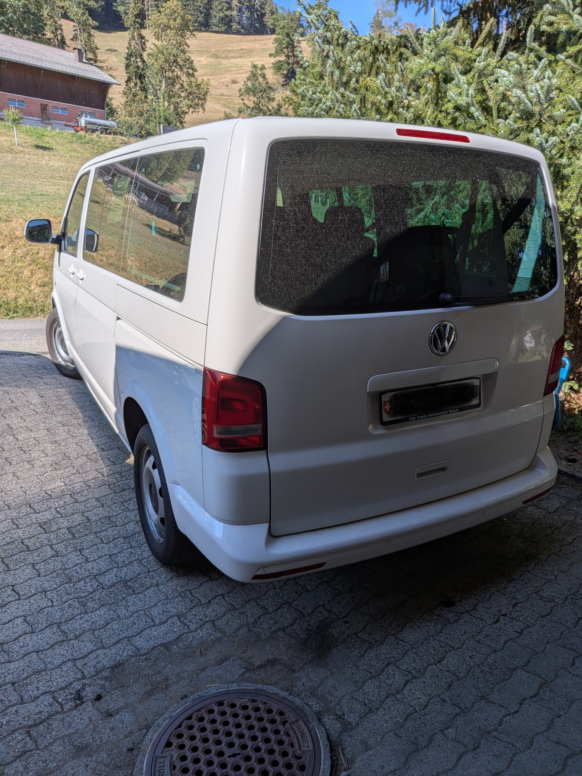VW 2.0 TDI 140 BMT Comfortline 4m-image-2