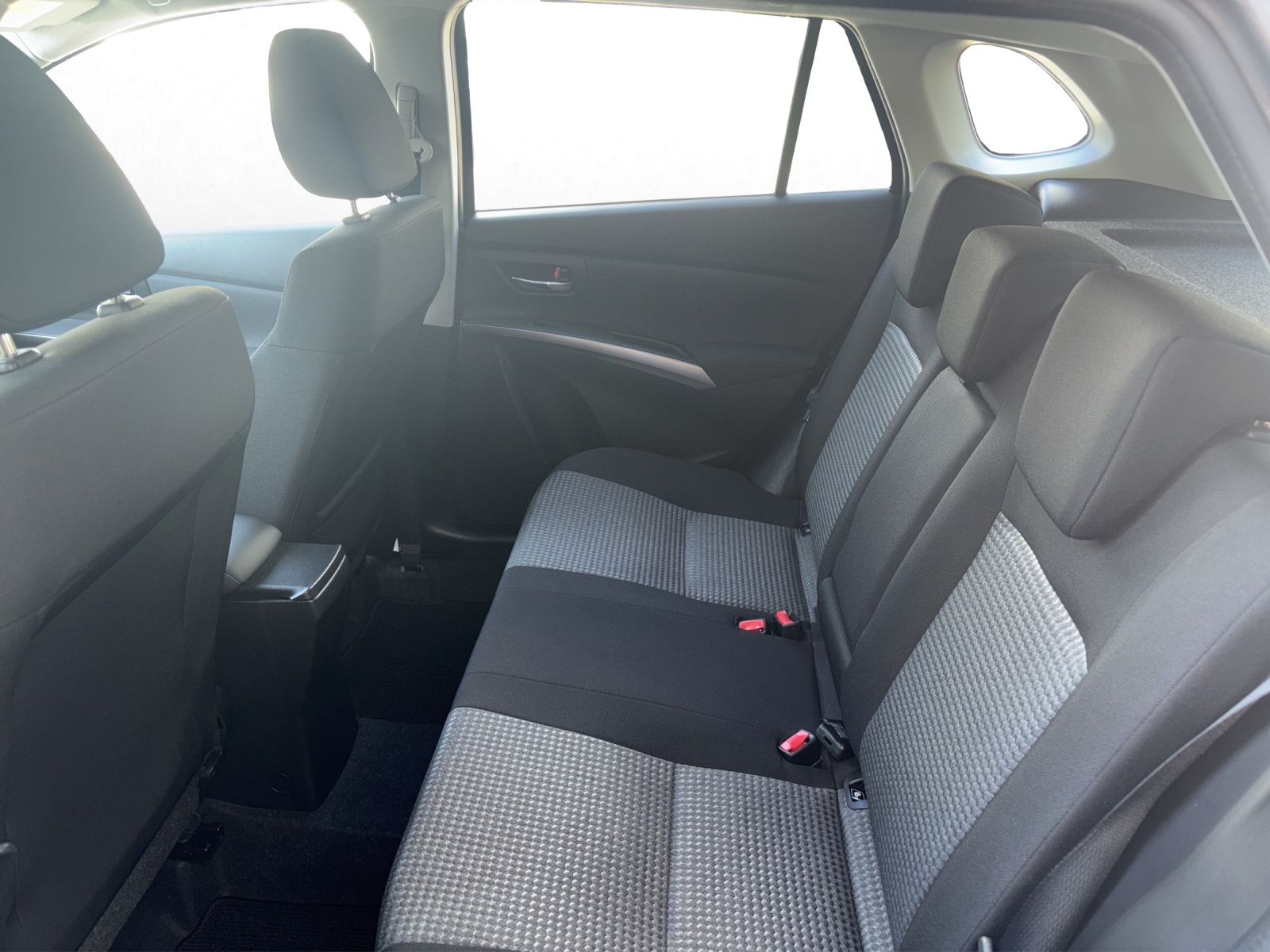 SUZUKI S-Cross 1.5 Compact+ Hybrid 4x4-image-13