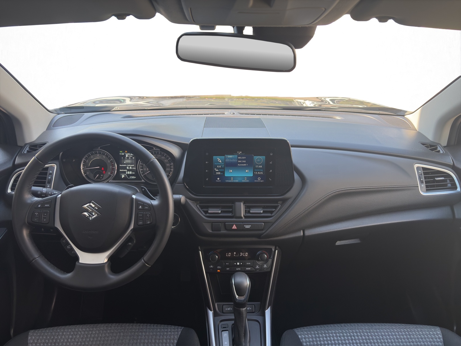 SUZUKI S-Cross 1.5 Compact+ Hybrid 4x4-image-12