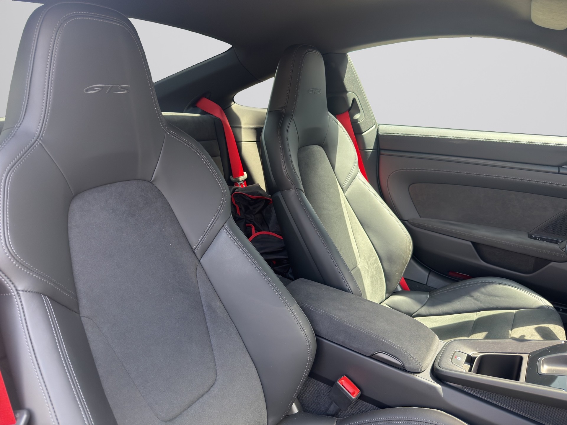 PORSCHE 911 ( 992 ) Carrera 4 GTS PDK-image-16