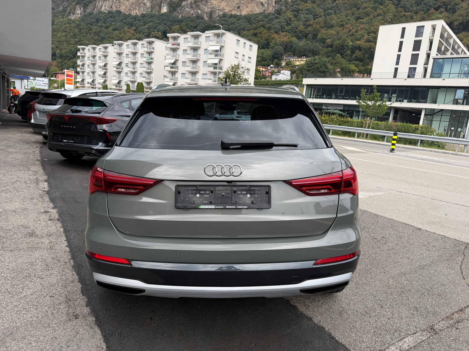 AUDI Q3 45 TFSI advanced quattro S-tronic-image-6