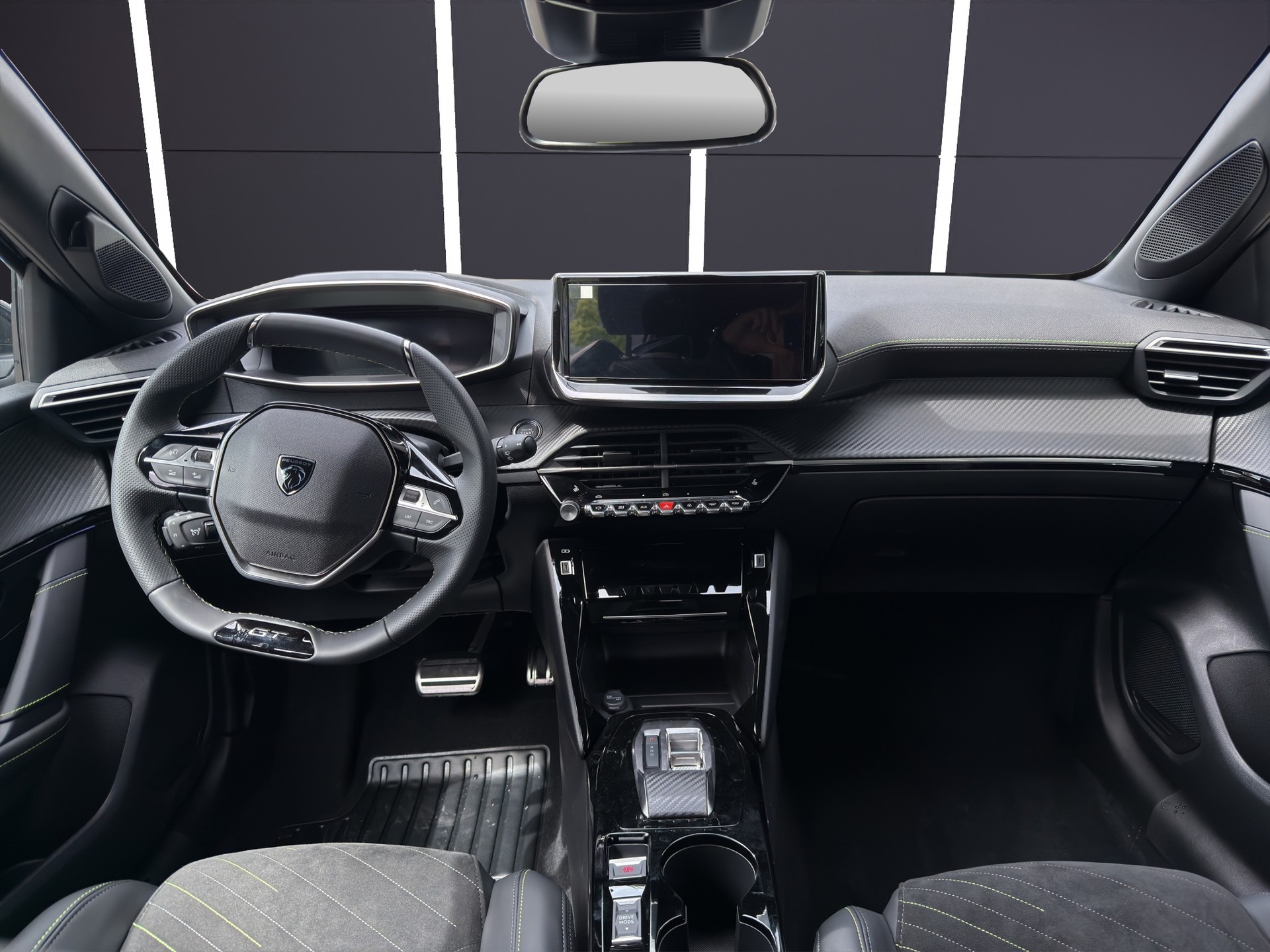 PEUGEOT 208 1.2 MHEV GT Exclusive-image-7