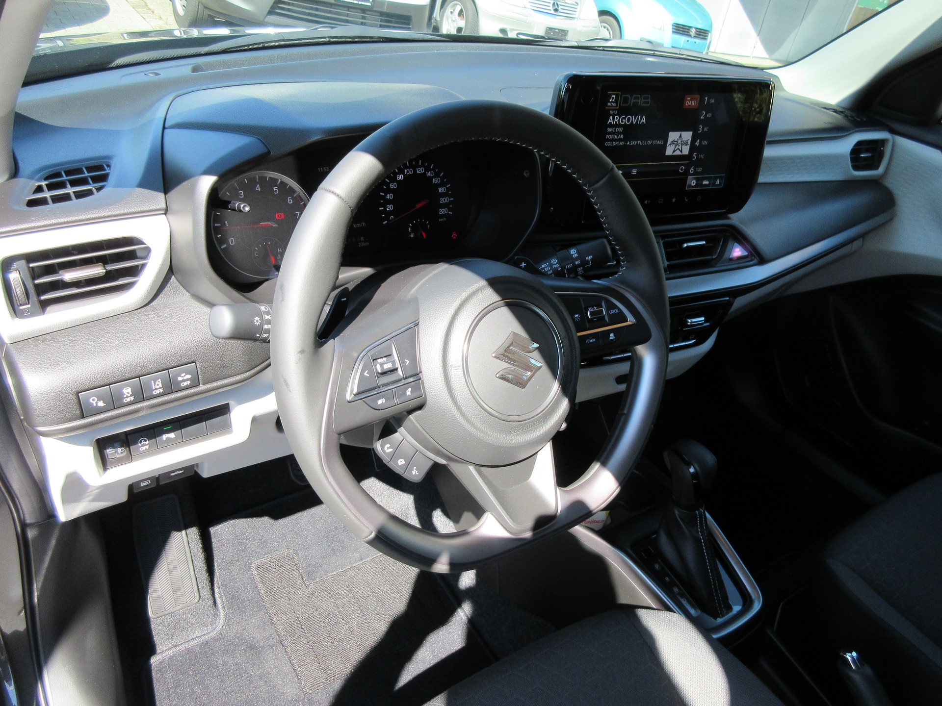 SUZUKI Swift 1.2 Compact Top Hybrid CVT-image-9