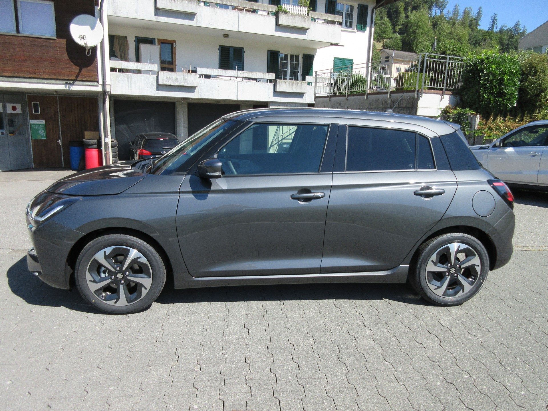 SUZUKI Swift 1.2 Compact Top Hybrid CVT-image-1