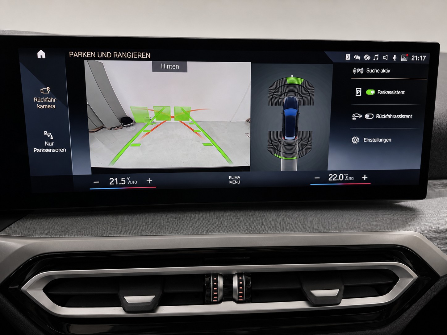 BMW 320d xDrive 48 Touring Pro-image-13