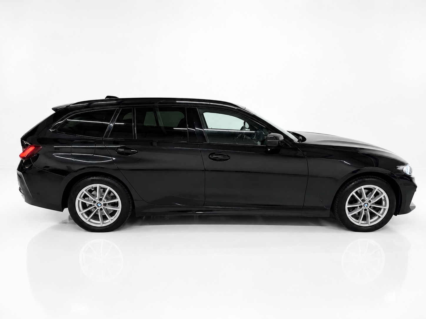 BMW 320d xDrive 48 Touring Pro-image-6