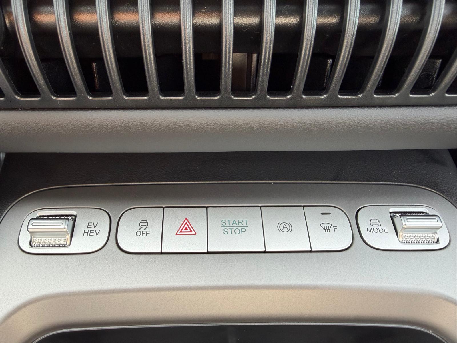 BYD Dolphin G DM-i Comfort-image-25