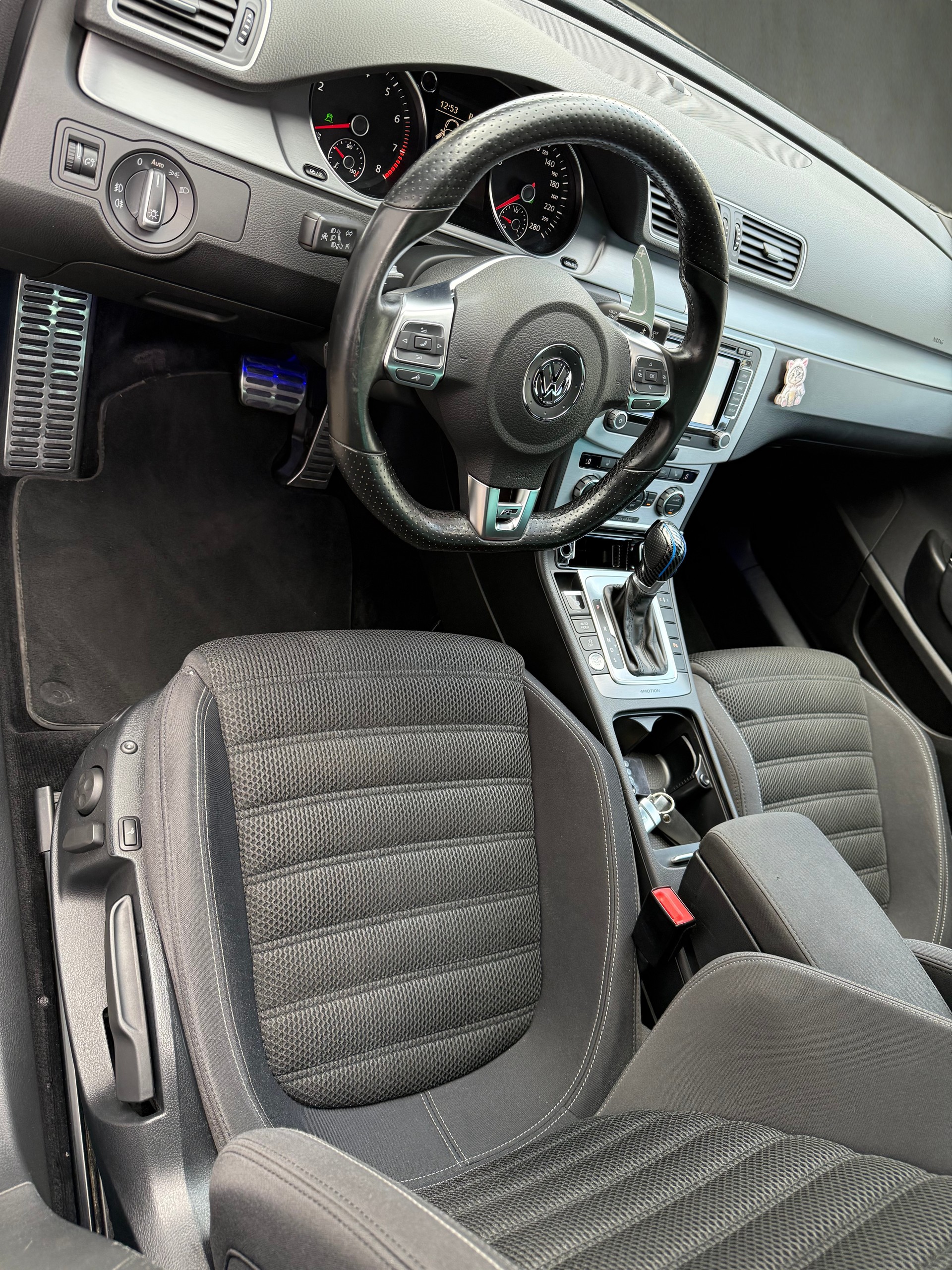 VW CC 3.6 V6 FSI Cup 4Motion DSG R-Line-image-8