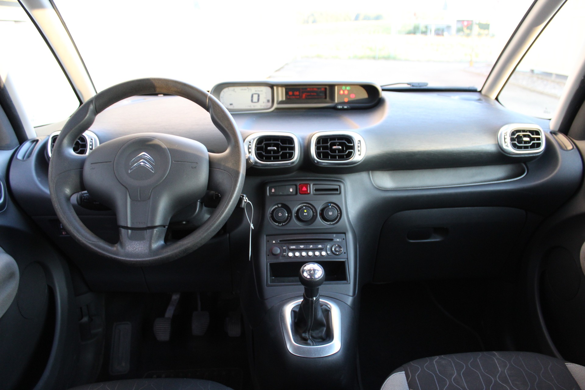 CITROEN C4 1.6 e-HDi Séduction-image-13