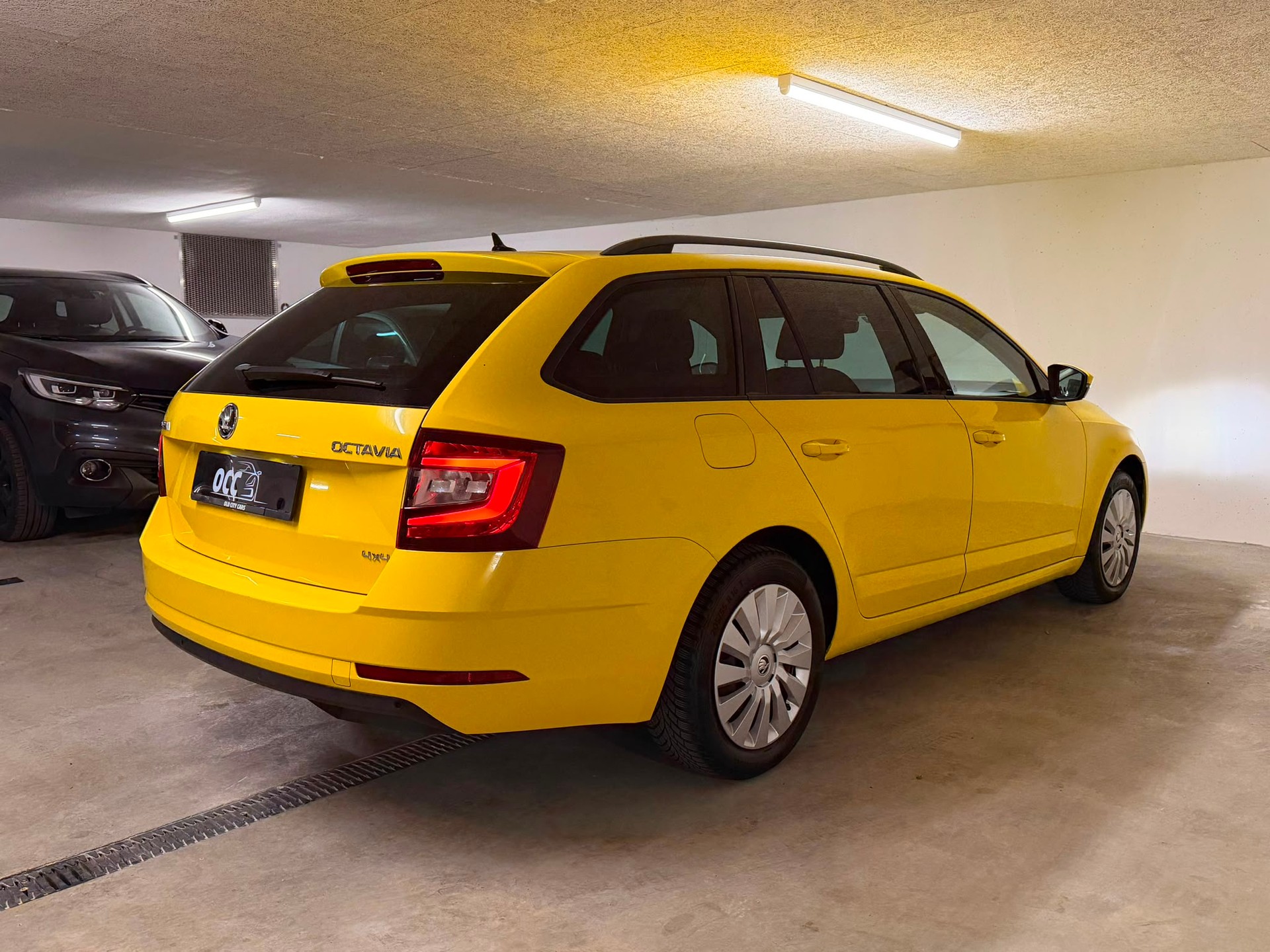 SKODA Octavia Combi 2.0 TDI Ambition 4x4-image-6