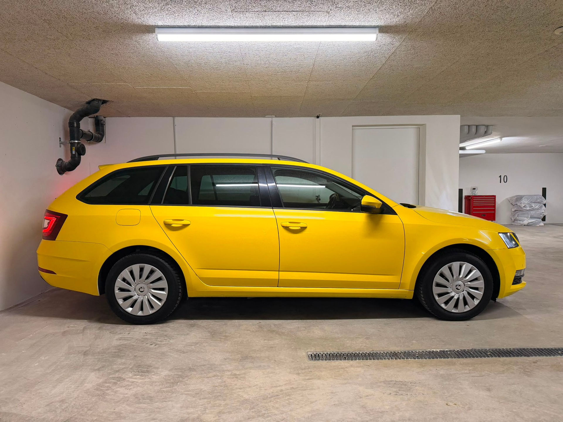 SKODA Octavia Combi 2.0 TDI Ambition 4x4-image-7