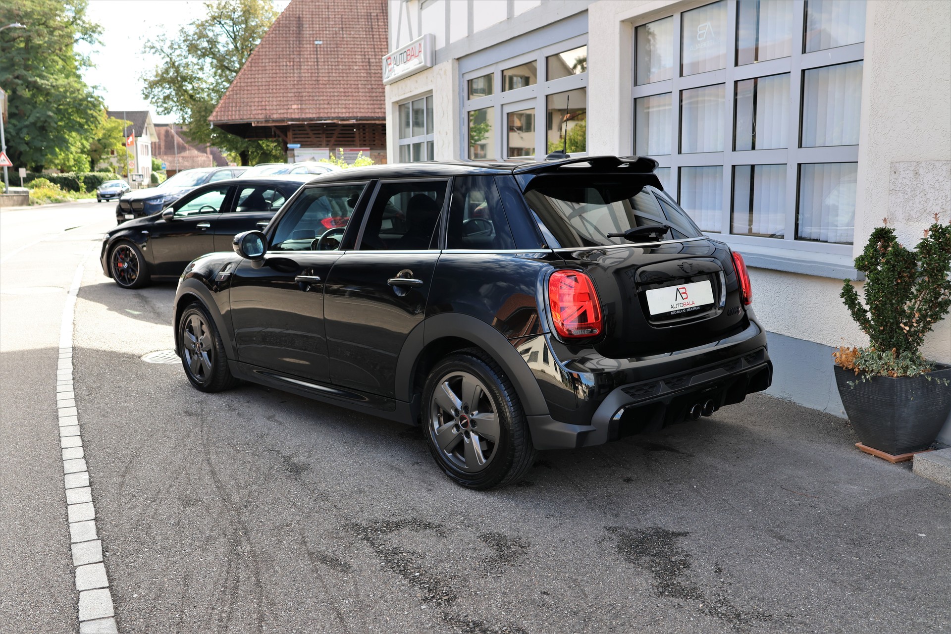 MINI Cooper S Trafalgar Edition Steptronic DKG-image-6