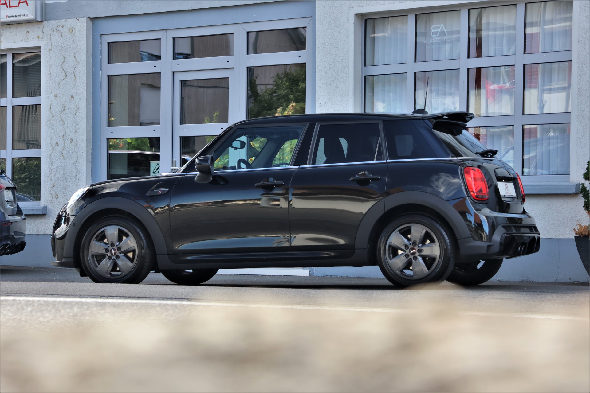 MINI Cooper S Trafalgar Edition Steptronic DKG-image-3