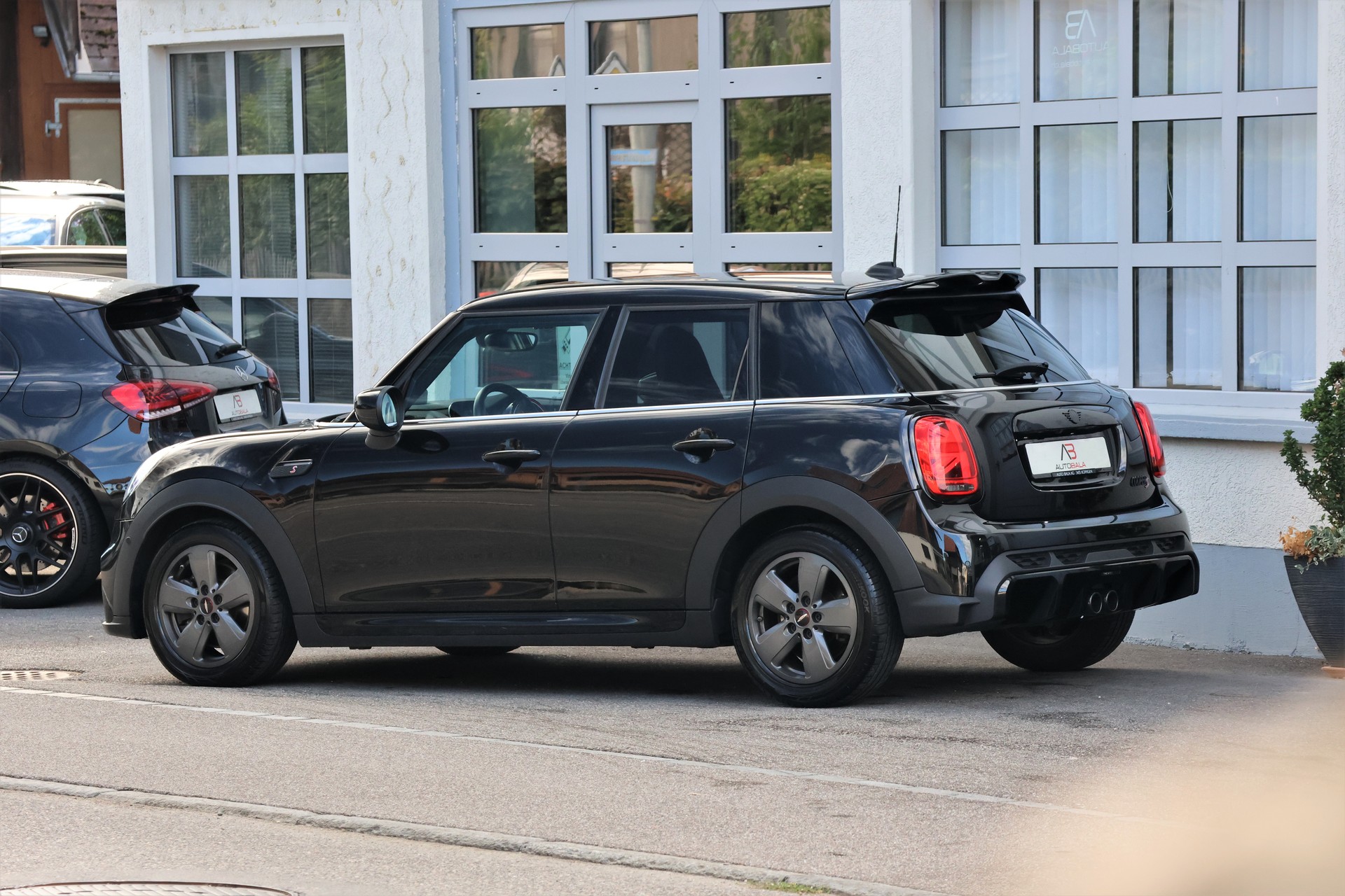 MINI Cooper S Trafalgar Edition Steptronic DKG-image-4