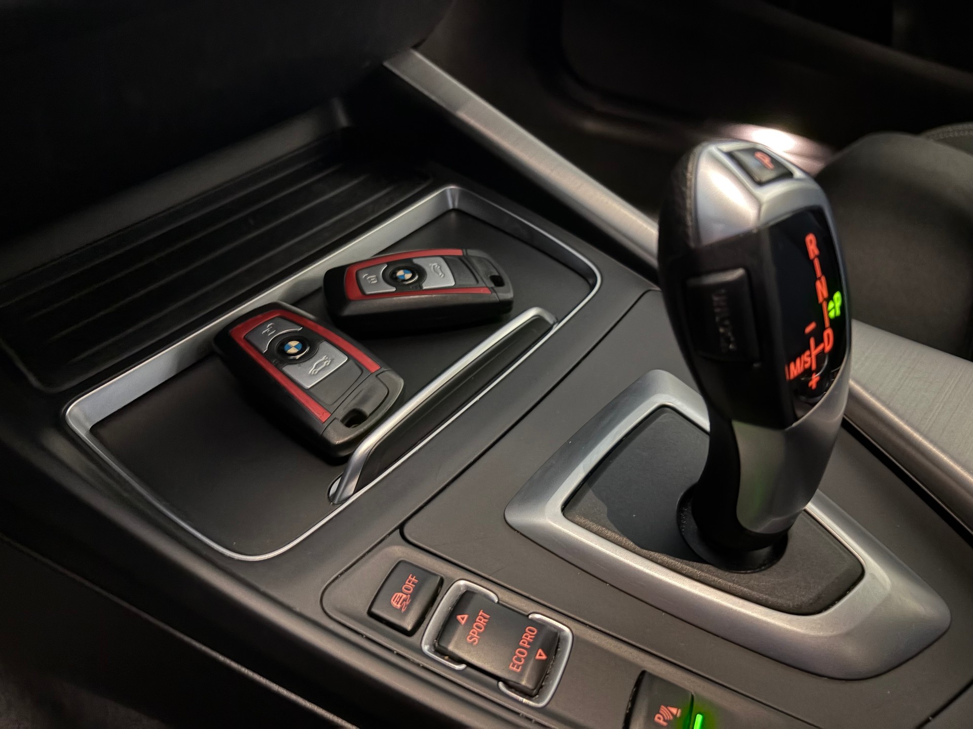 BMW 118i Edition Sport Line Steptronic-image-12