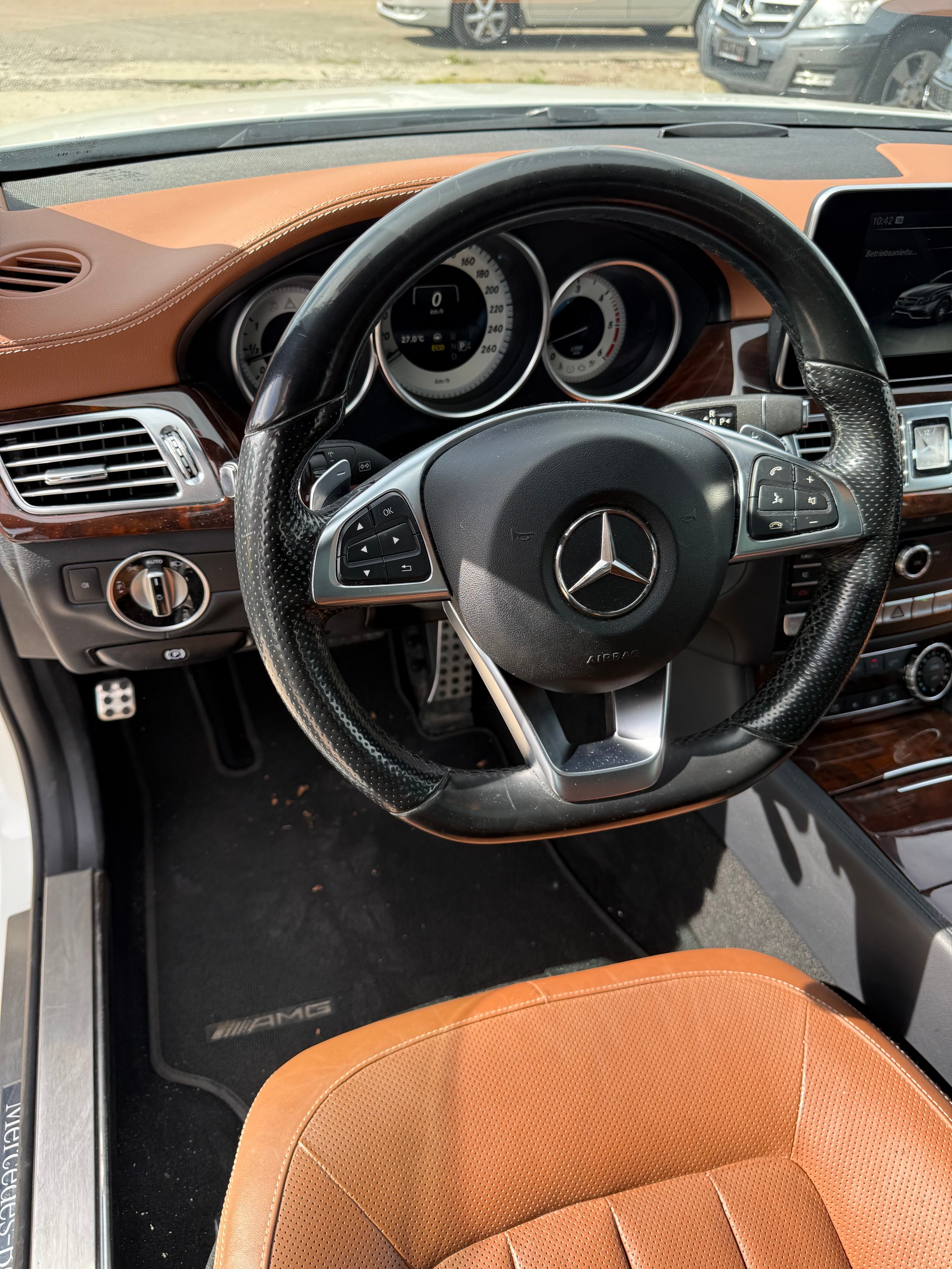 MERCEDES-BENZ CLS Shooting Brake 350 BlueTEC 4Matic 7G-Tronic-image-12