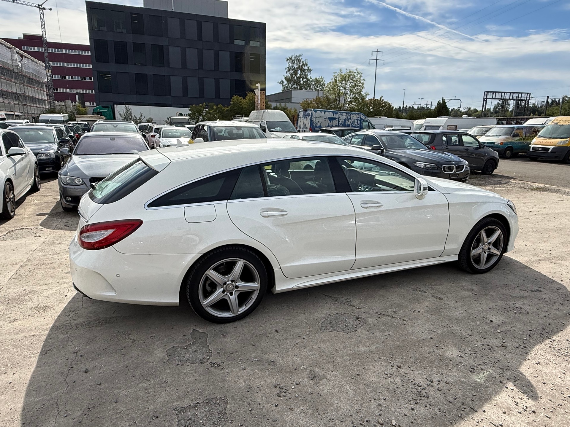 MERCEDES-BENZ CLS Shooting Brake 350 BlueTEC 4Matic 7G-Tronic-image-7
