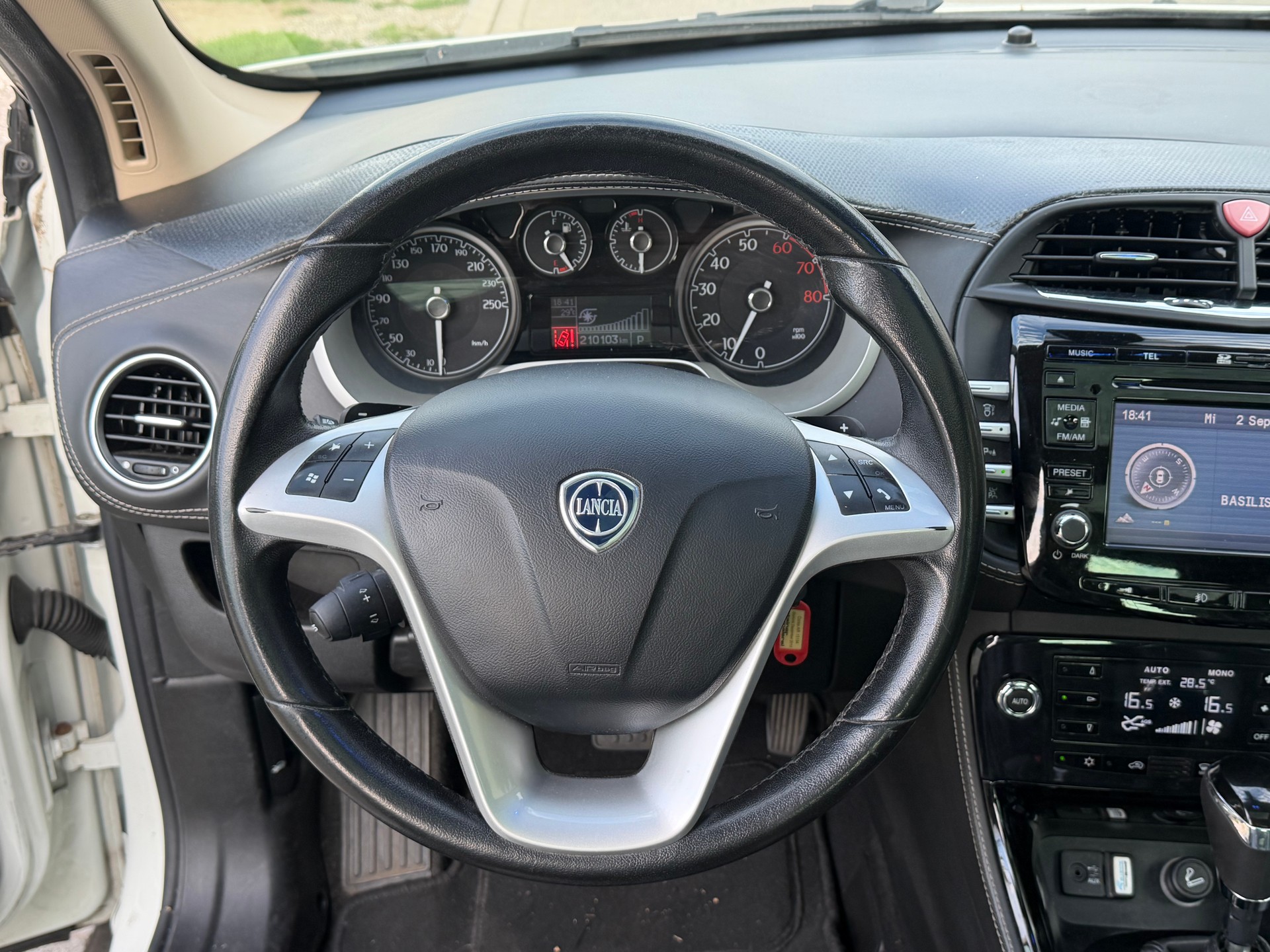 LANCIA Delta 1.8 Turbo-Jet Sportronic-image-12