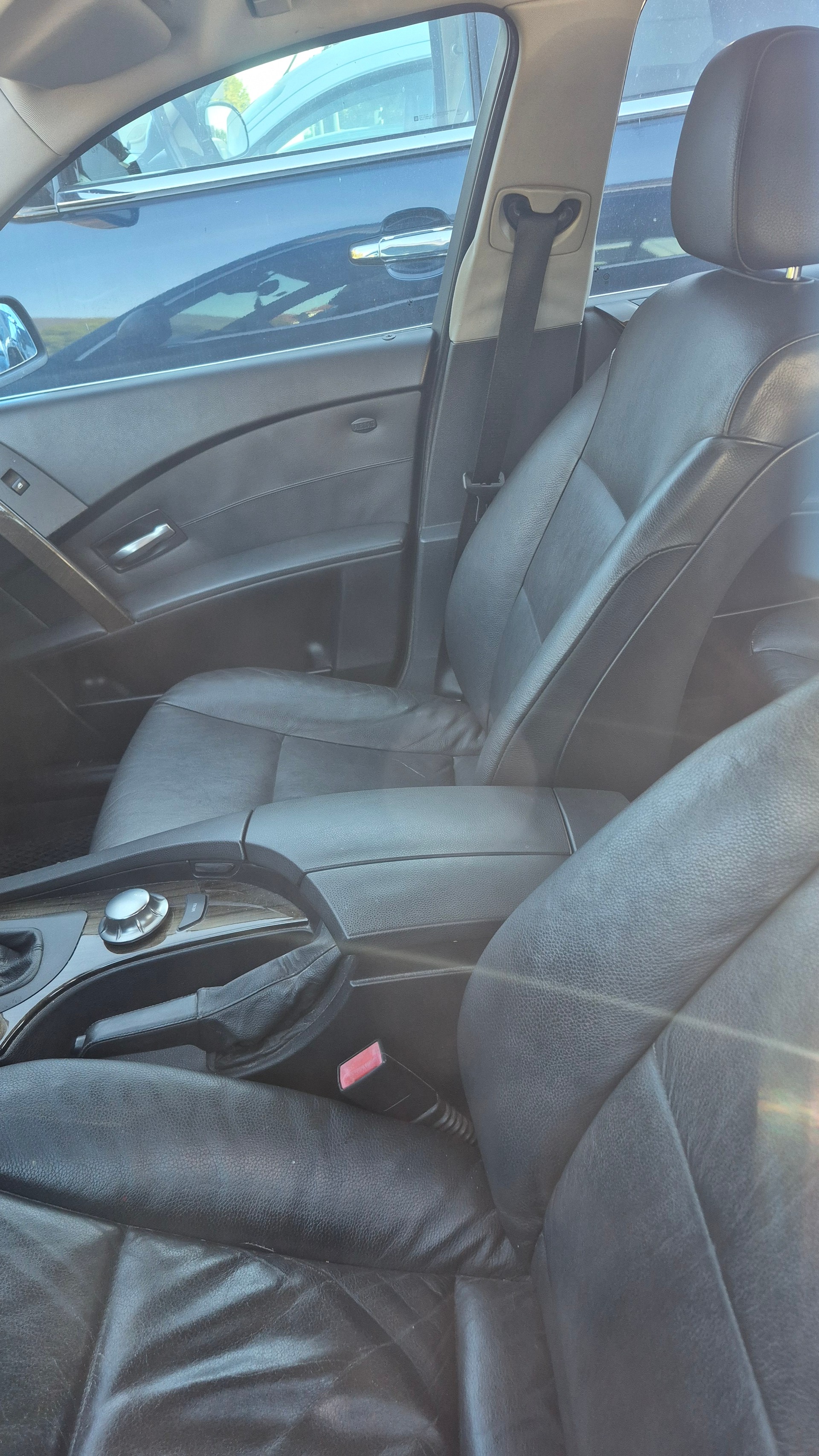 BMW 530xi Touring-image-5