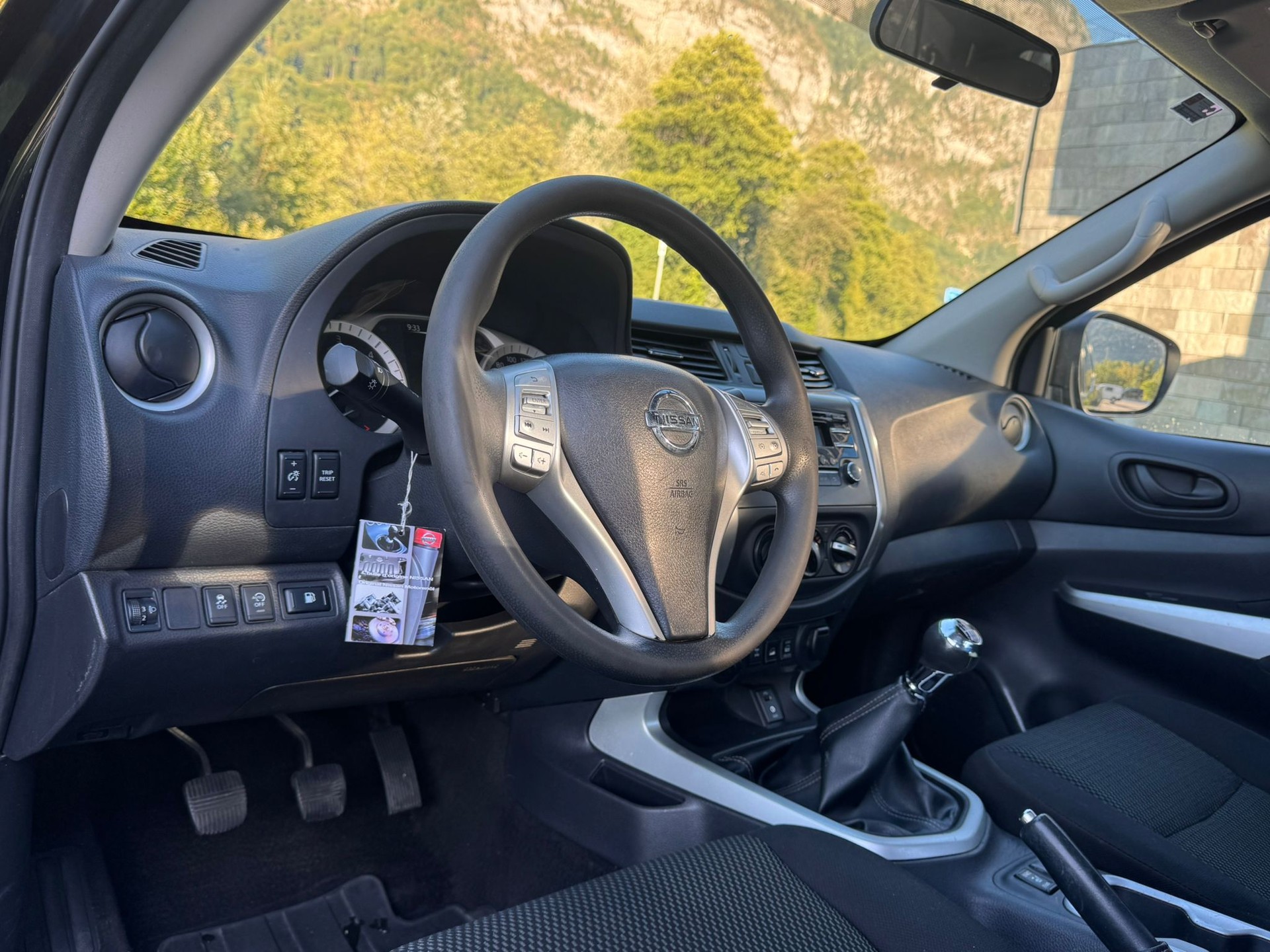 NISSAN Navara King Cab Visia 2.3 dCi 4WD-image-17