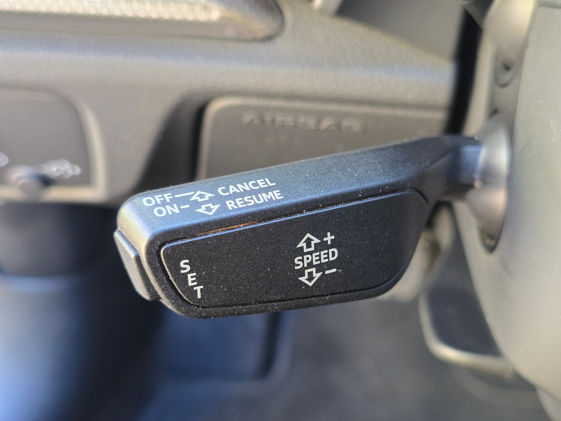 AUDI A3 Sportback 1.0 TFSI Design-image-18