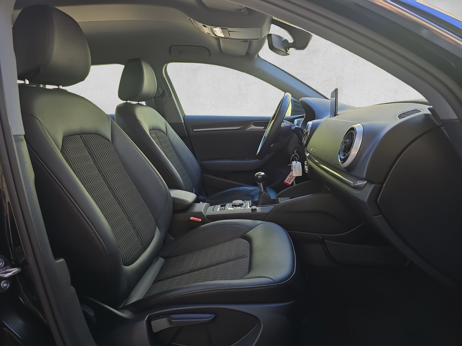 AUDI A3 Sportback 1.0 TFSI Design-image-13