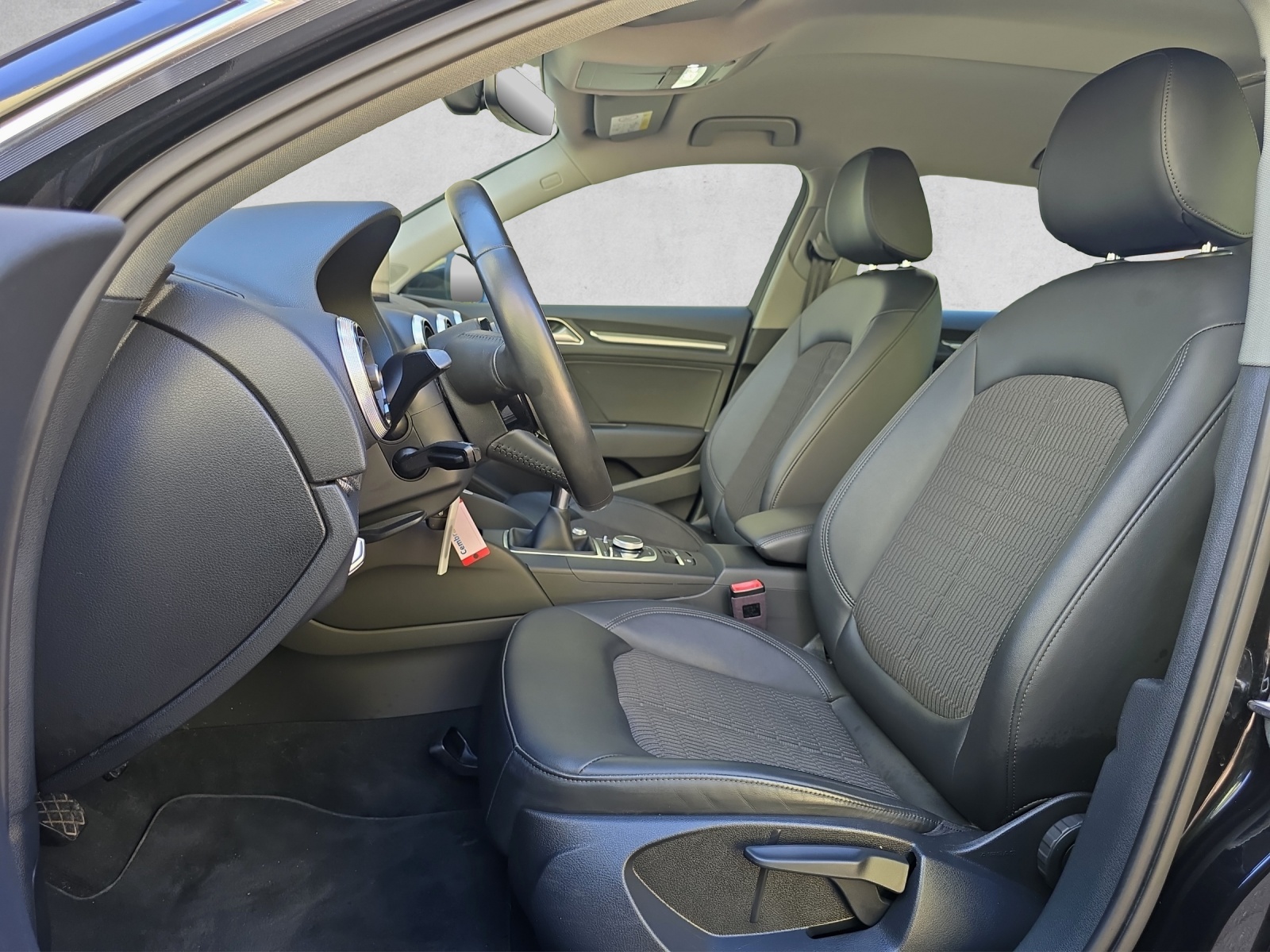AUDI A3 Sportback 1.0 TFSI Design-image-9