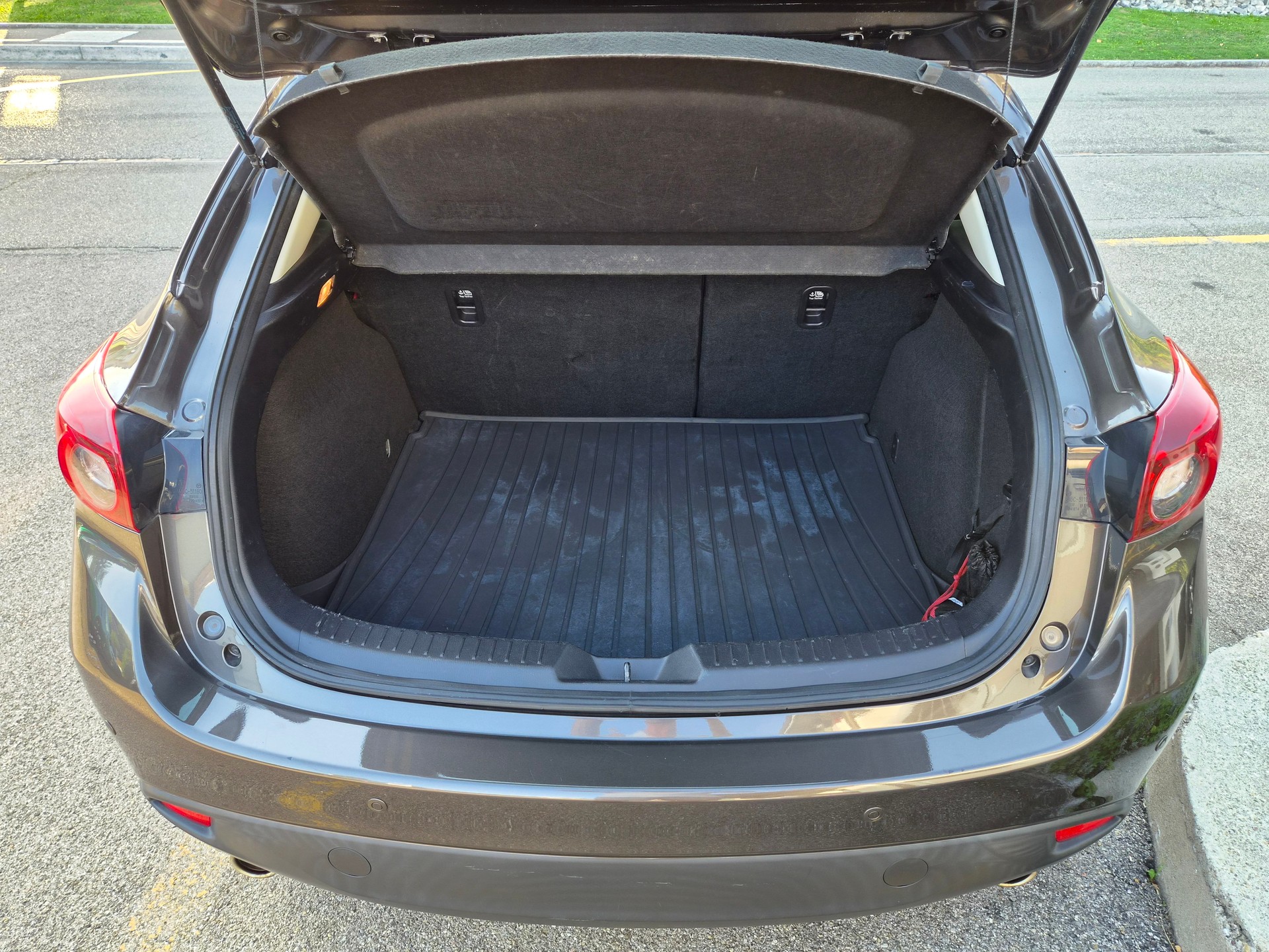 MAZDA 3 2.0 16V Ambition-image-4