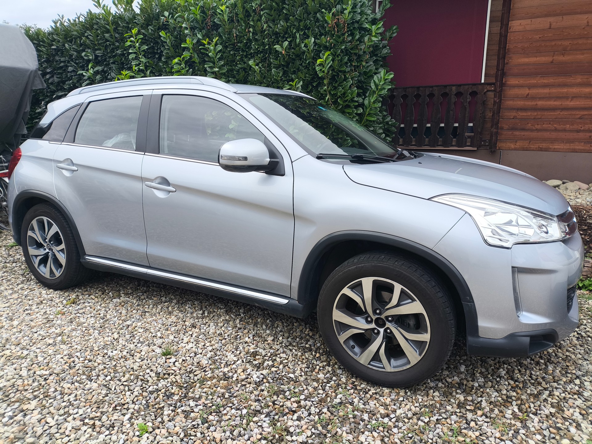CITROEN C4 Aircross 1.6 HDi Collection 4WD-image-5