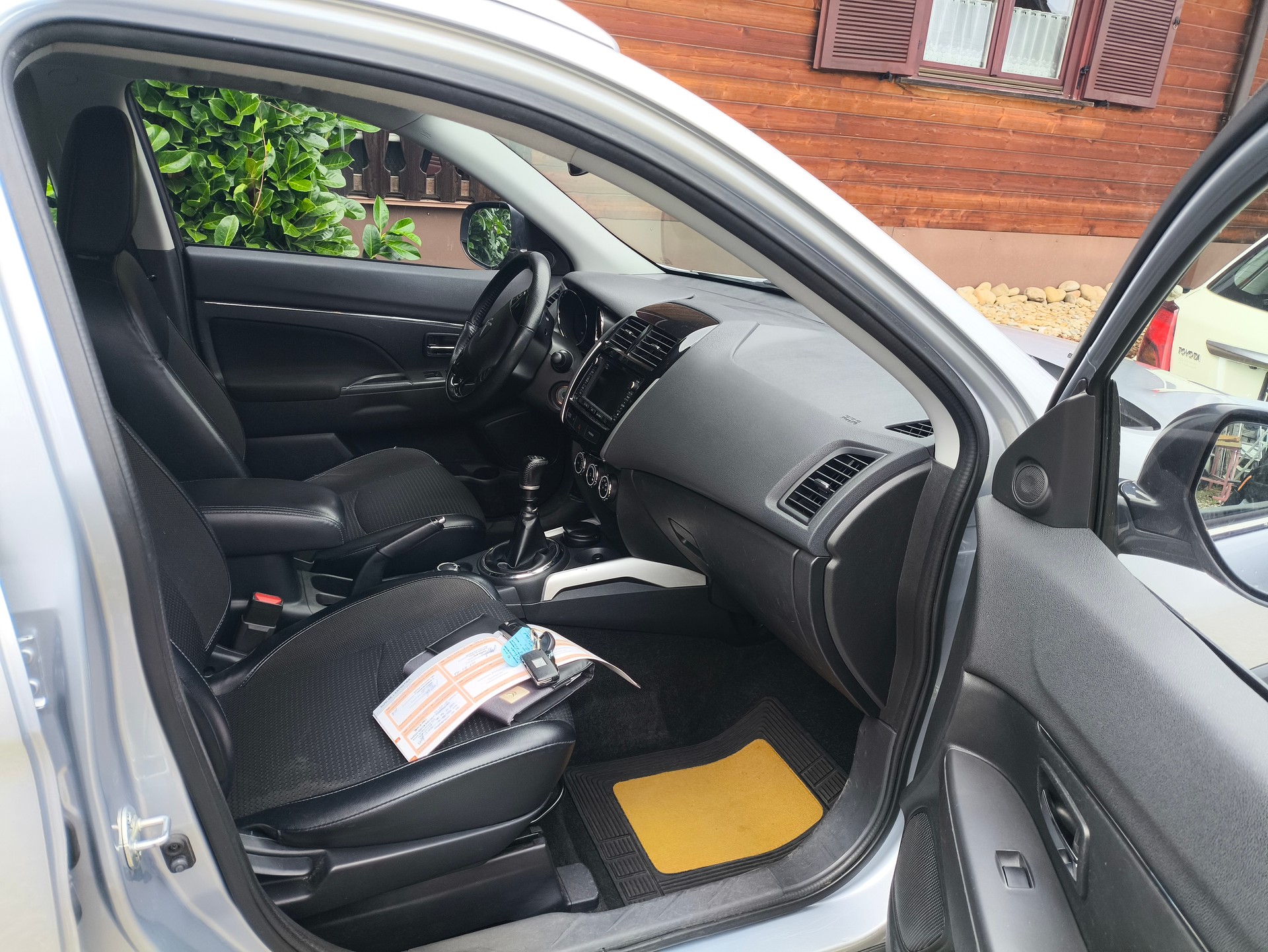 CITROEN C4 Aircross 1.6 HDi Collection 4WD-image-13