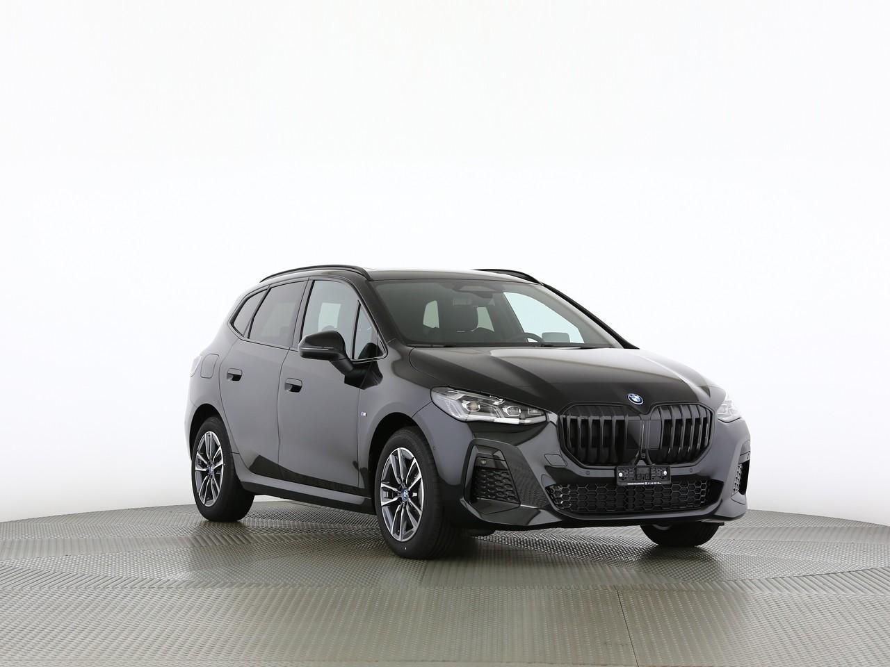 BMW 230e xDrive Active Tourer-image-18