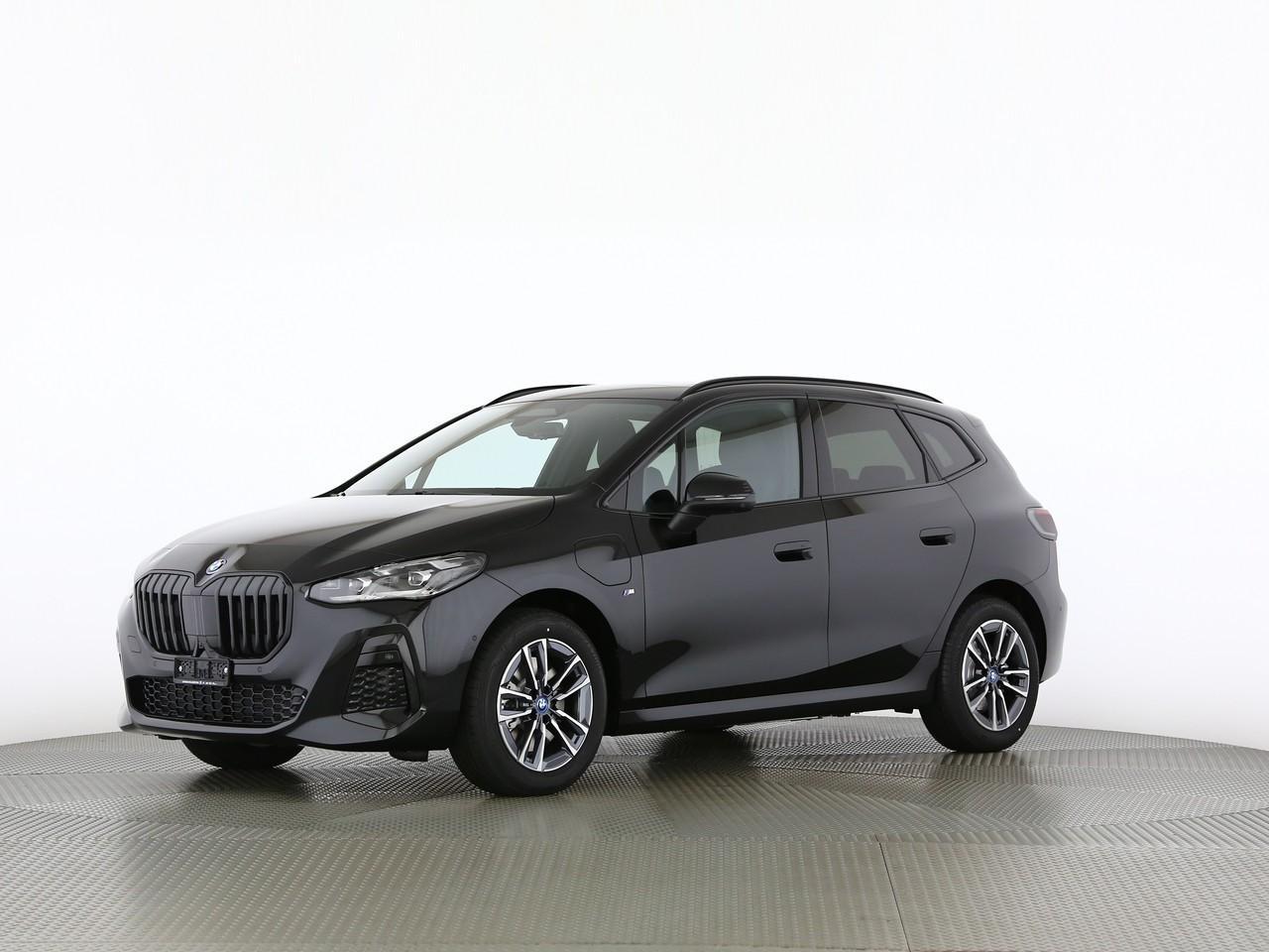 BMW 230e xDrive Active Tourer-image-0