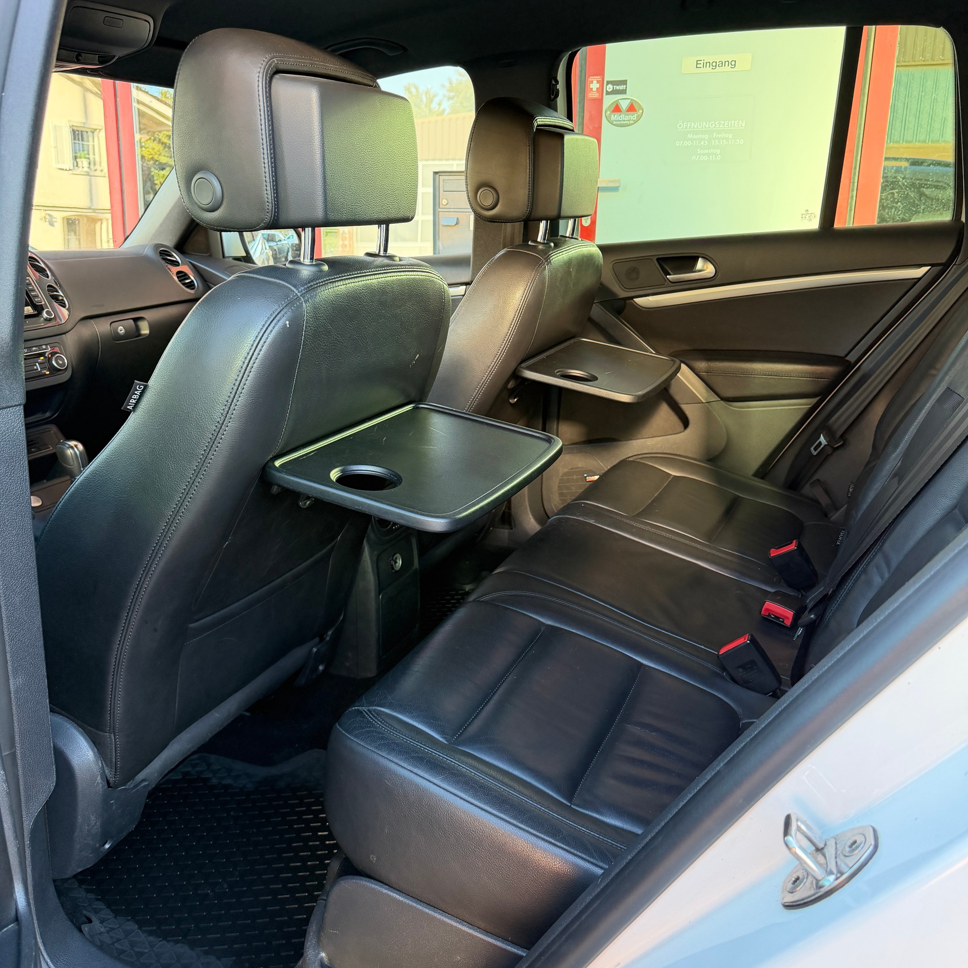VW Tiguan 2.0 TSI R-Line Design 4Motion DSG-image-13