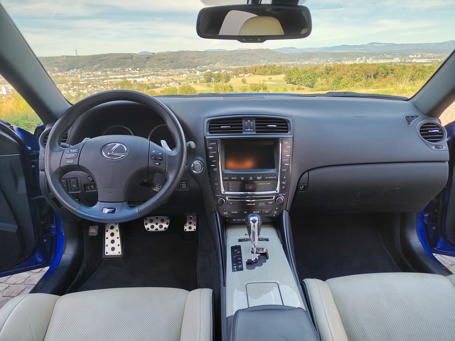 LEXUS IS-F-image-4
