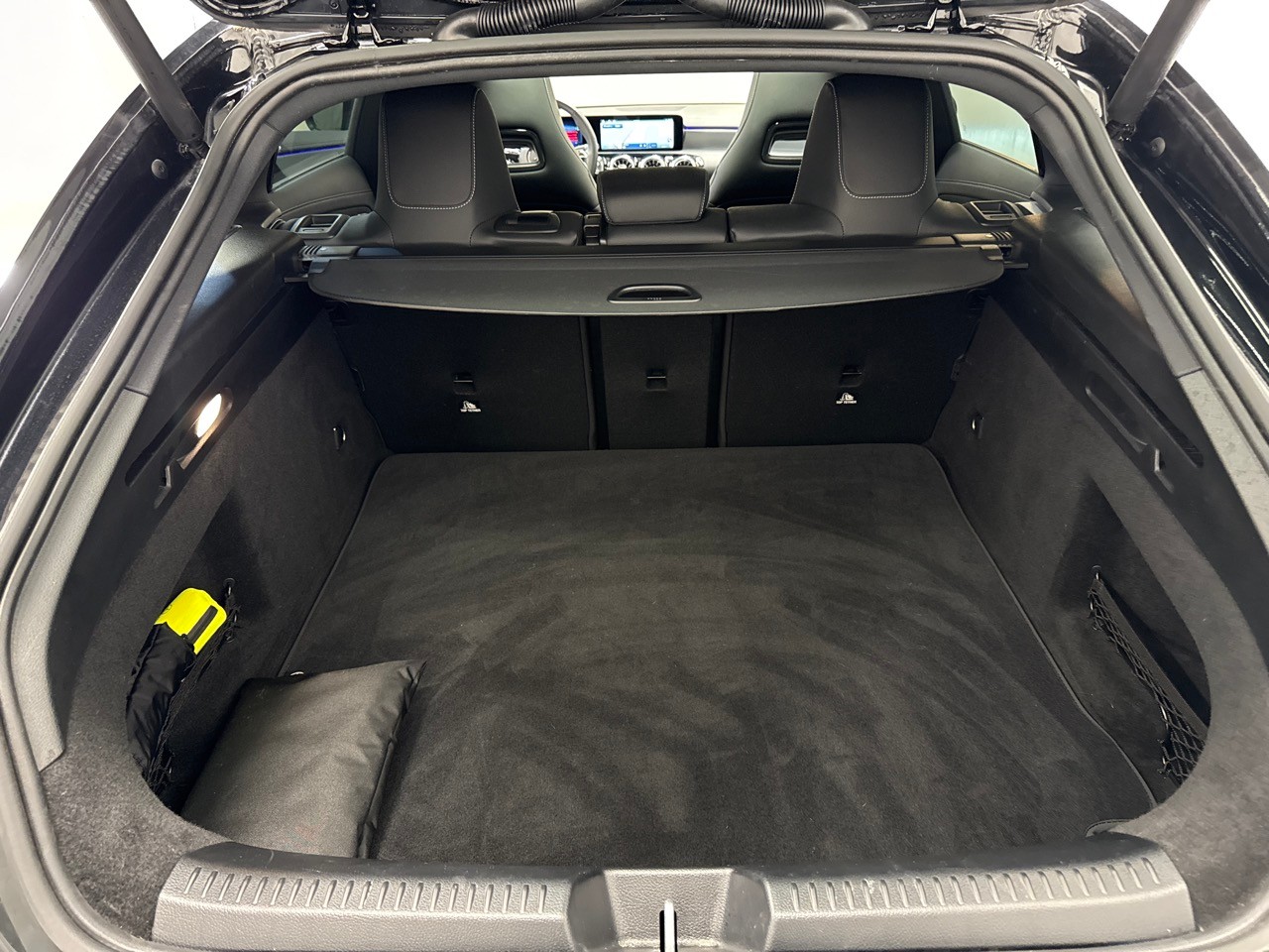 MERCEDES-BENZ CLA Shooting Brake 200 7G-DCT-image-5