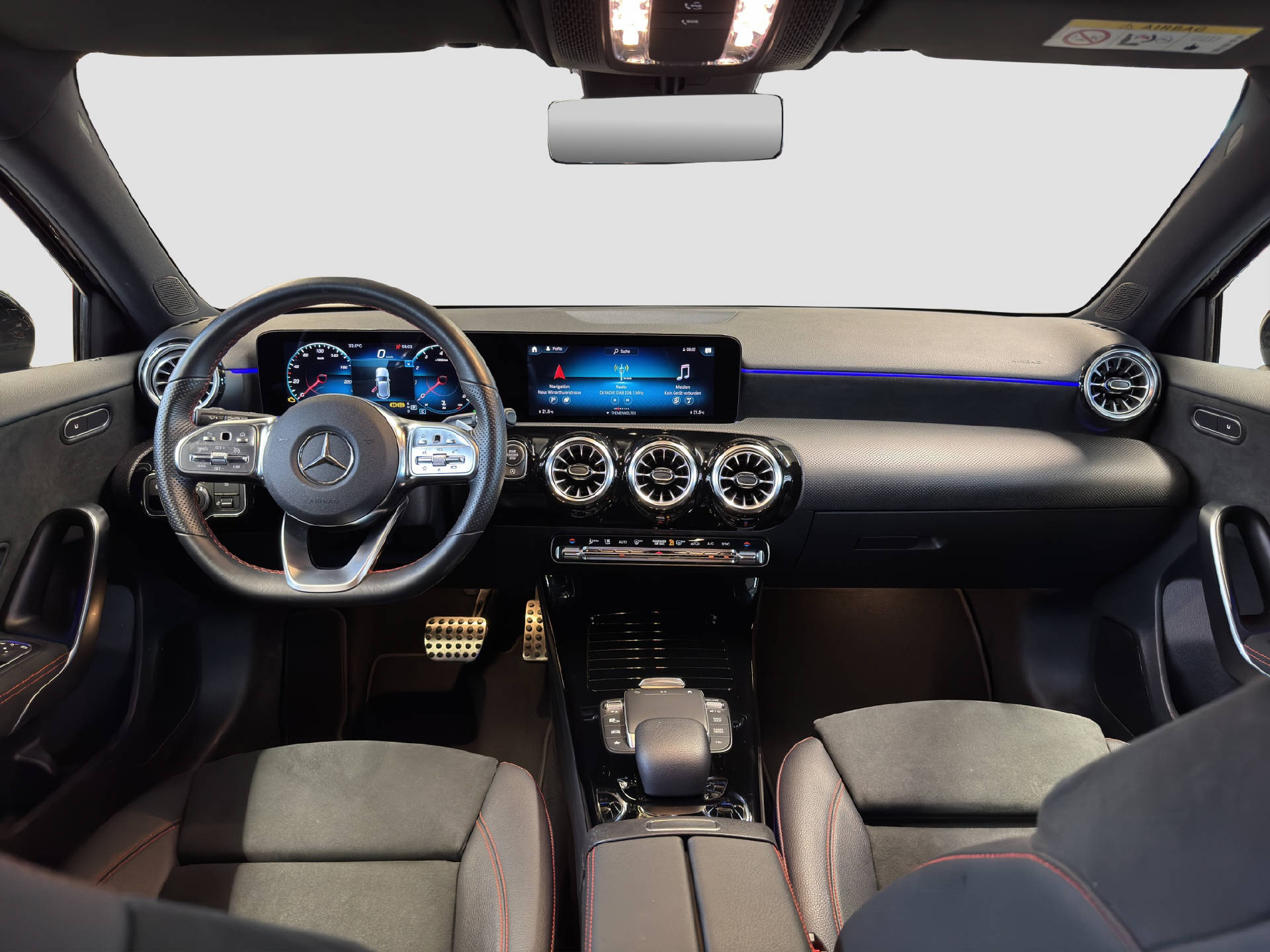 MERCEDES-BENZ A 200 AMG Line-image-7