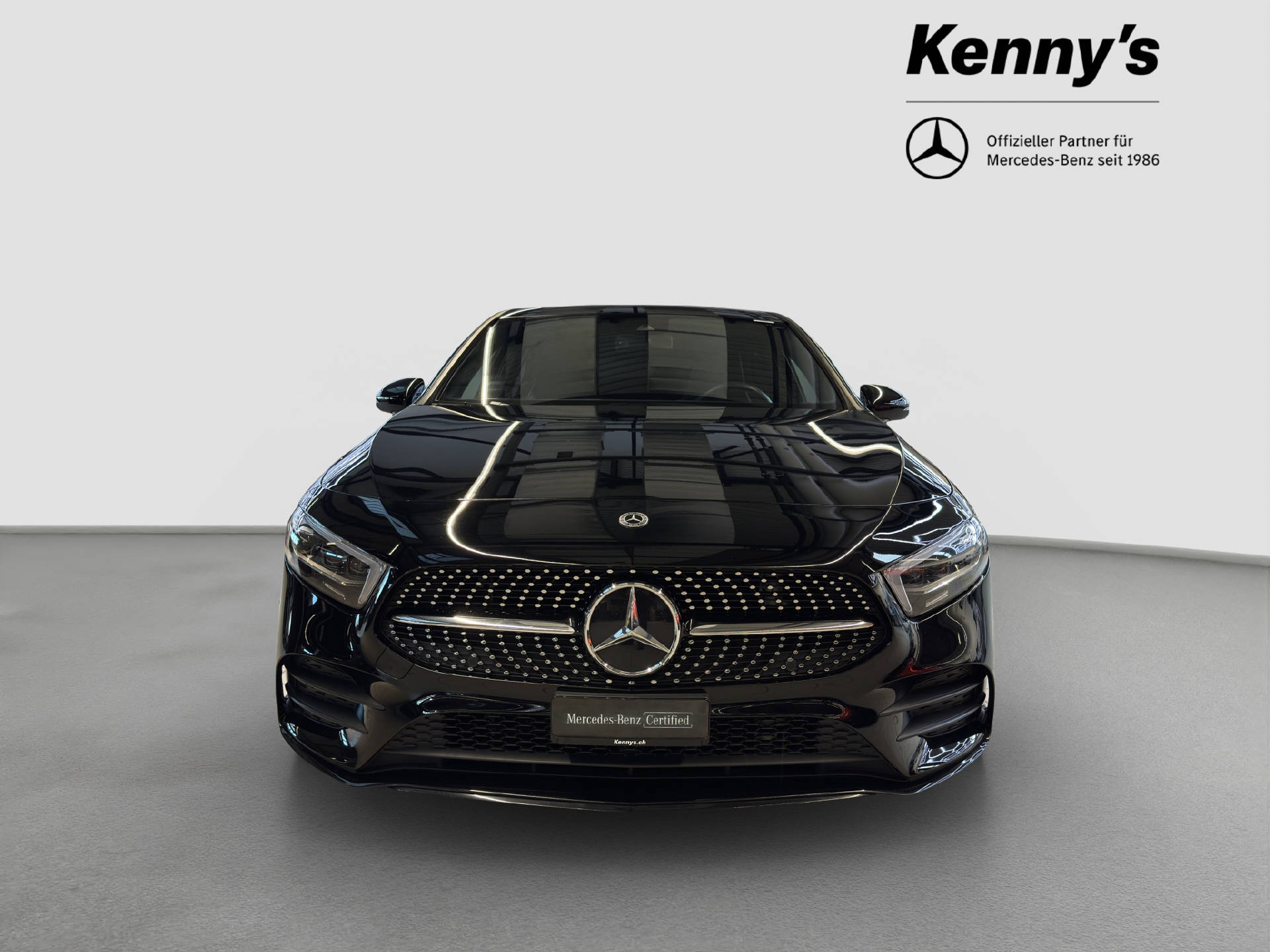MERCEDES-BENZ A 200 AMG Line-image-1
