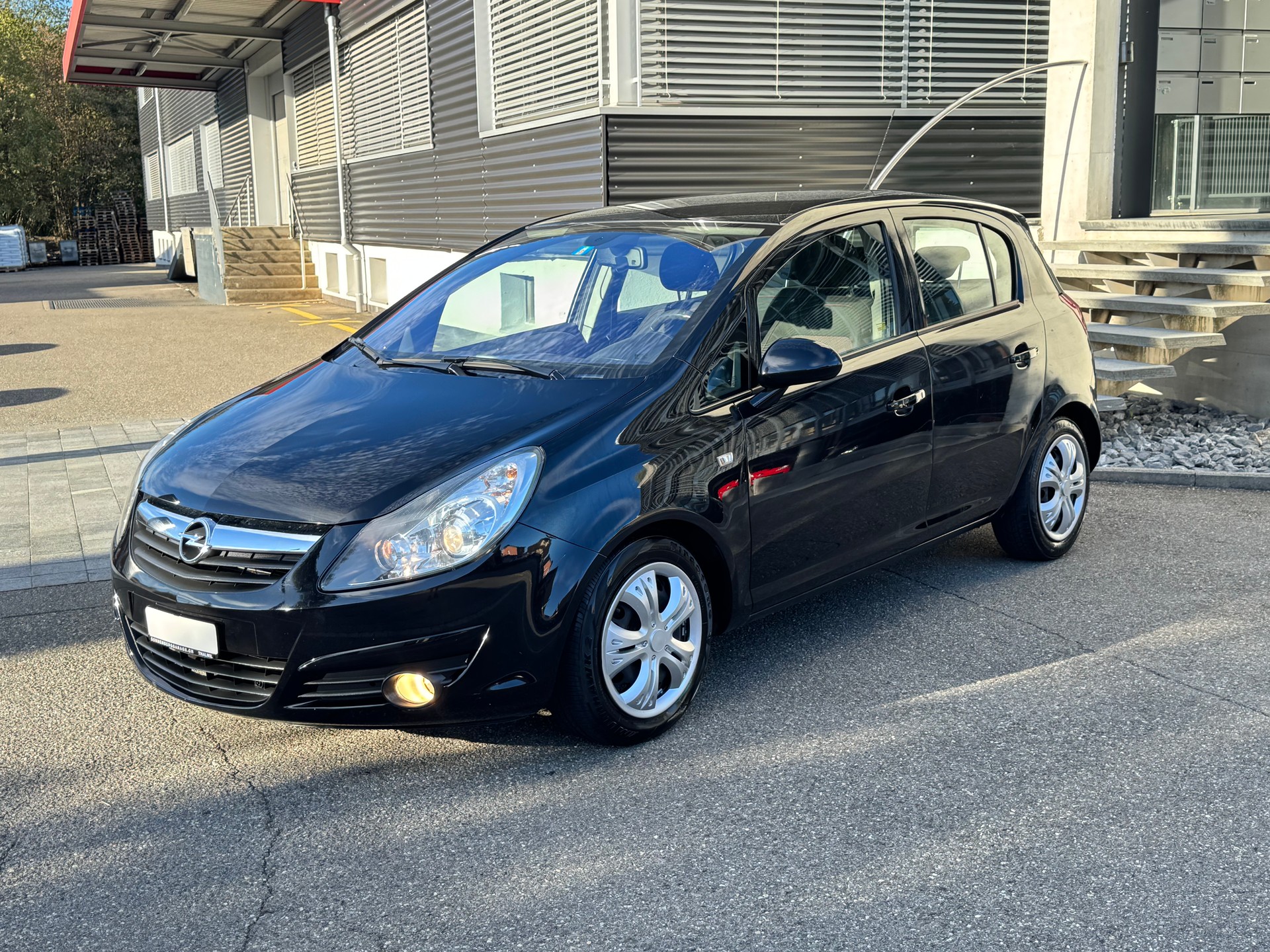 OPEL Corsa 1.4 TP Enjoy-image-0