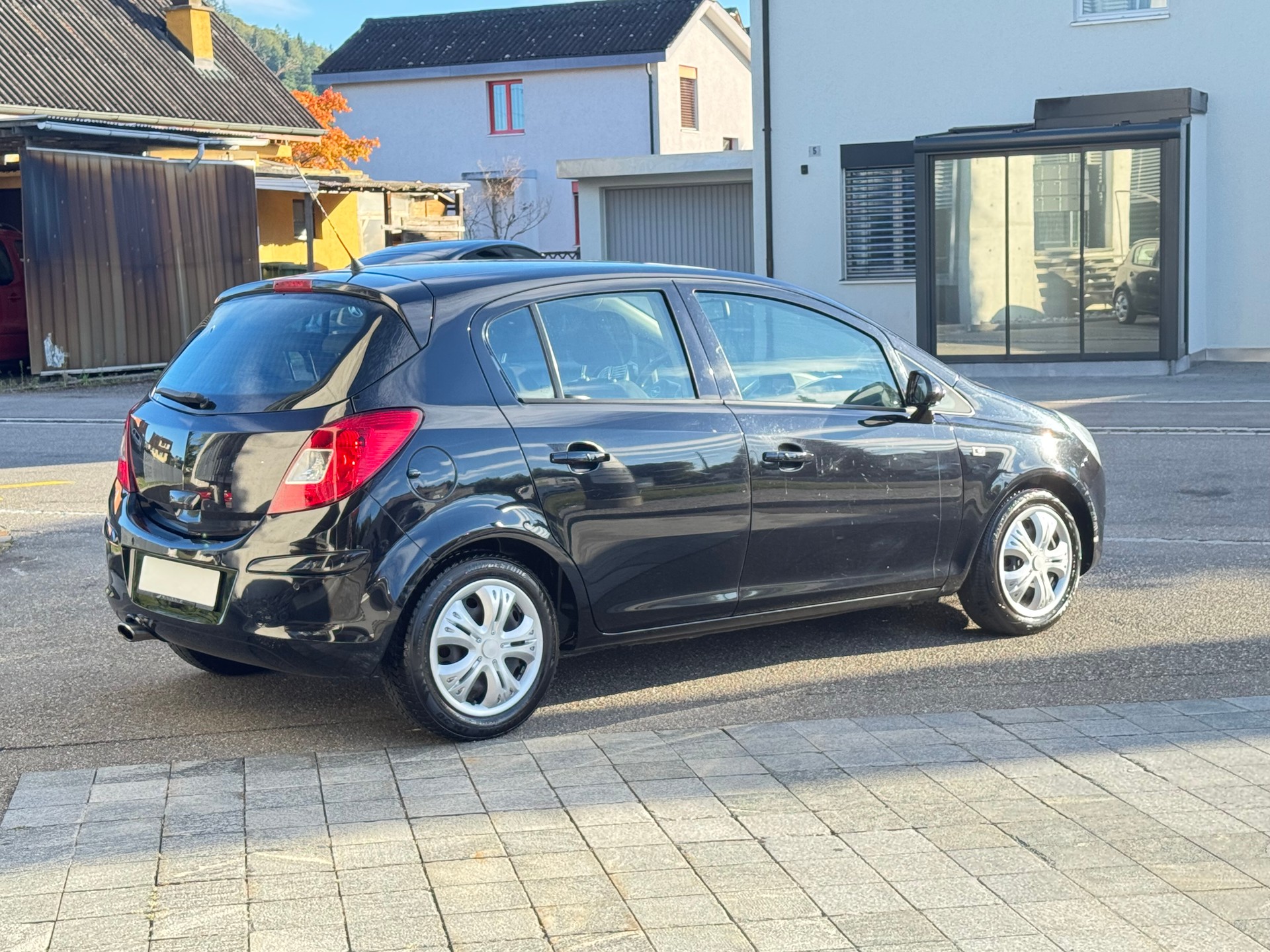 OPEL Corsa 1.4 TP Enjoy-image-2