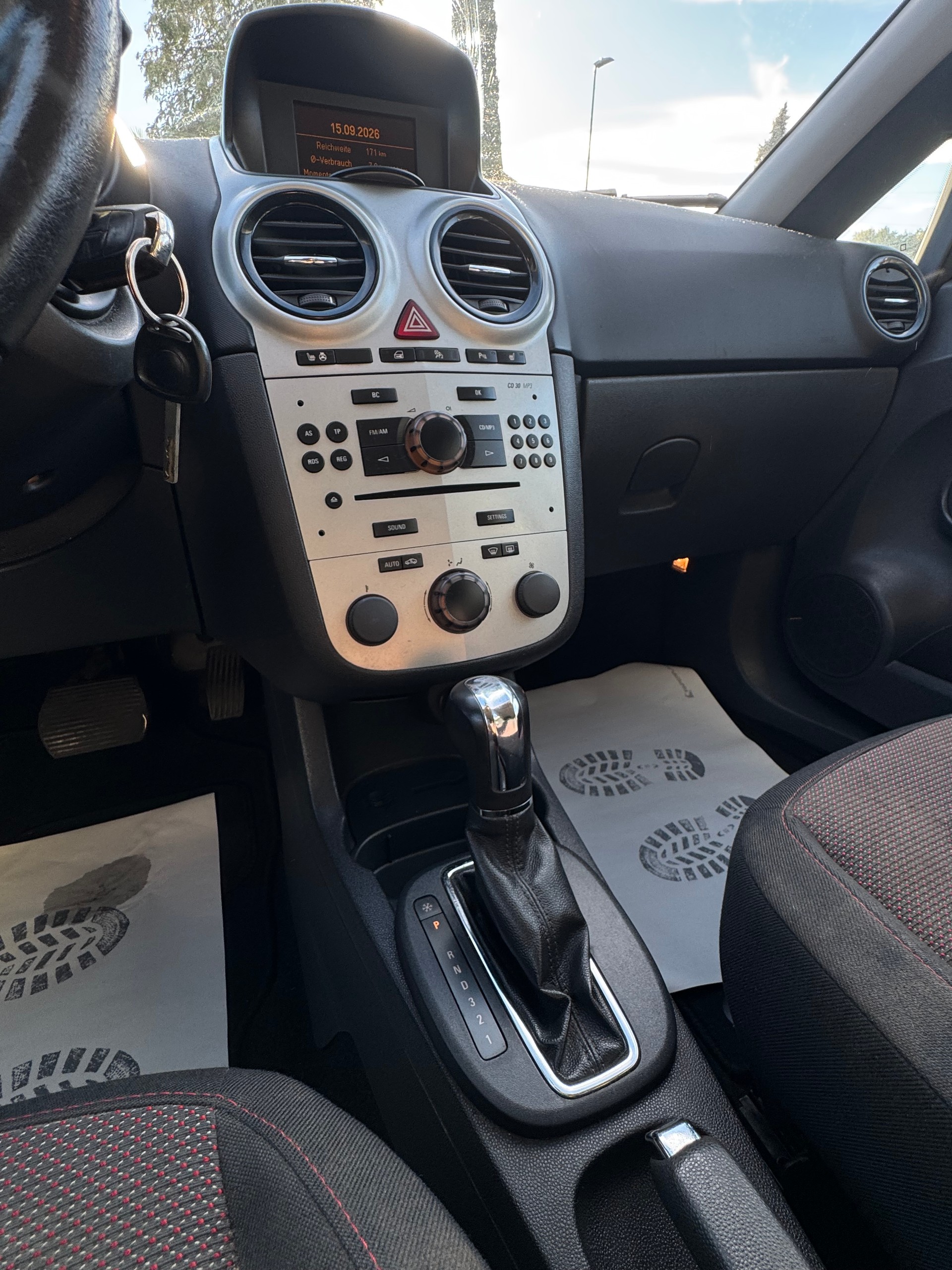 OPEL Corsa 1.4 TP Enjoy-image-3