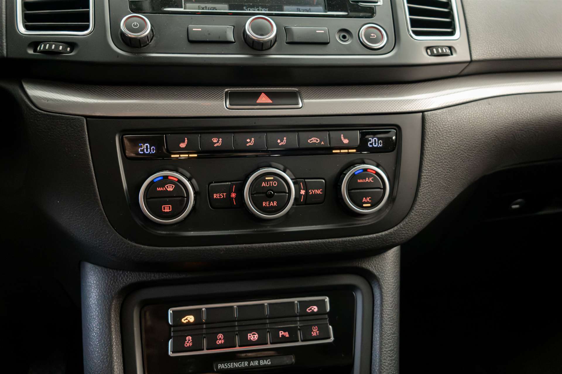 VW Sharan 2.0 TDI BMT Comfortline 4Motion *7-Plätzer*-image-16