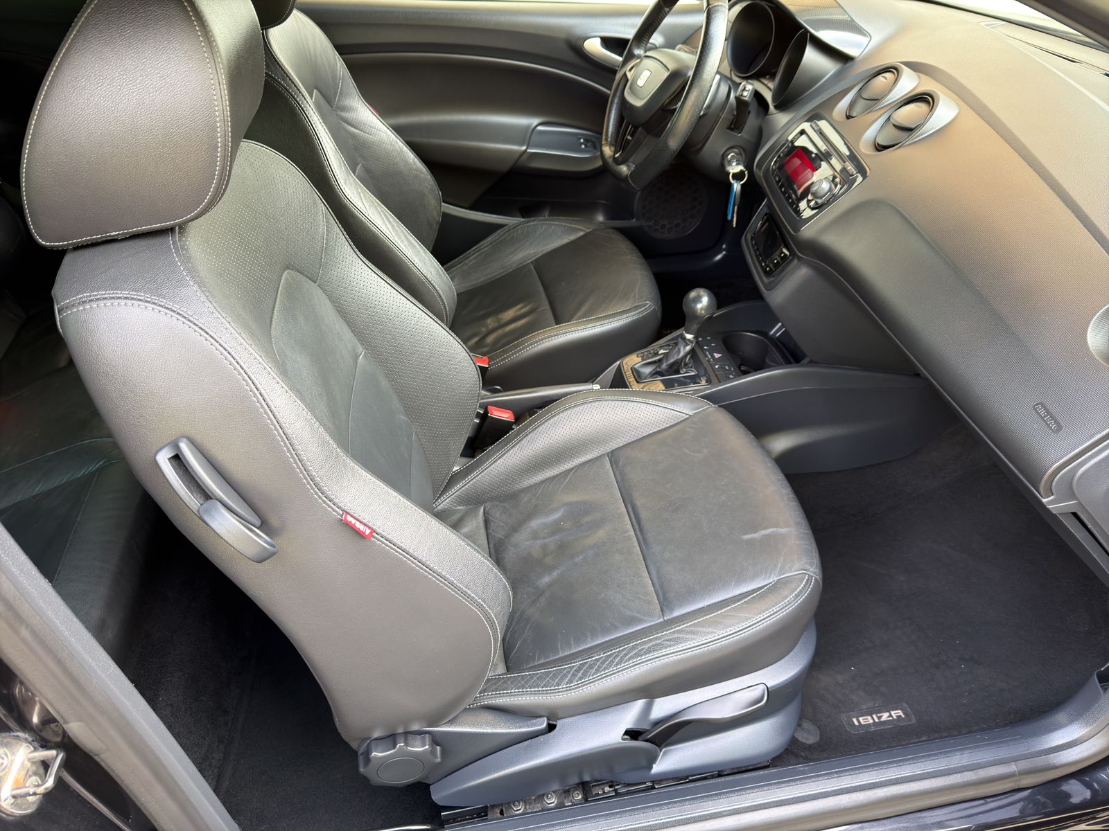 SEAT Ibiza SC 1.4 TSI Cupra R210 Swiss Racing DSG-image-12