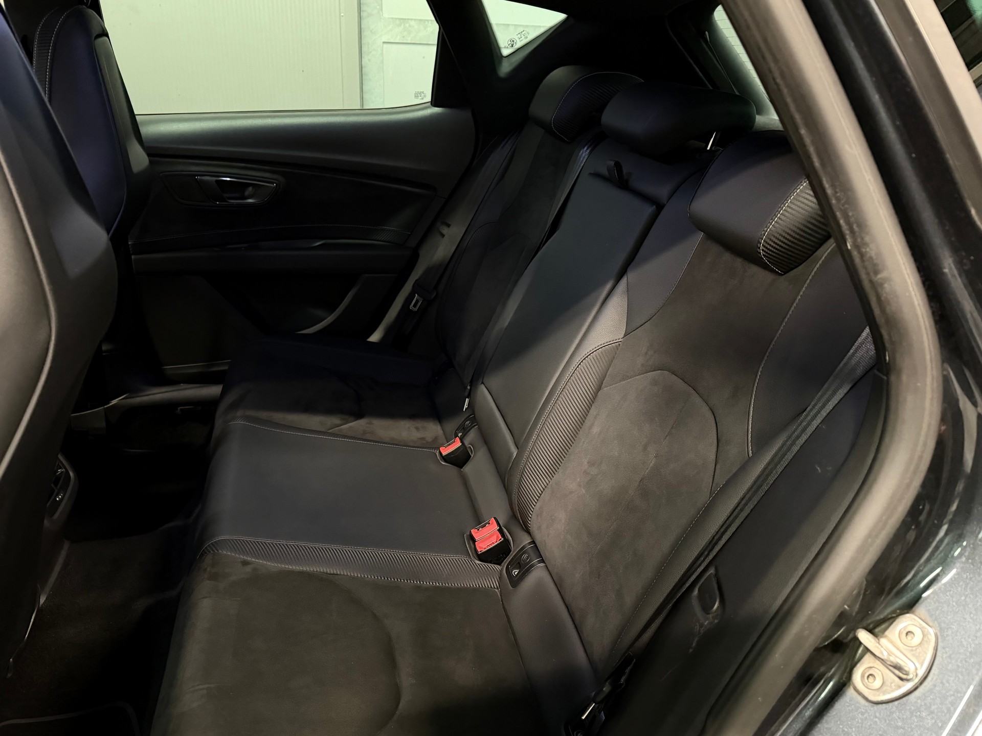 SEAT Leon 2.0 TSI Cupra 290 DSG-image-10