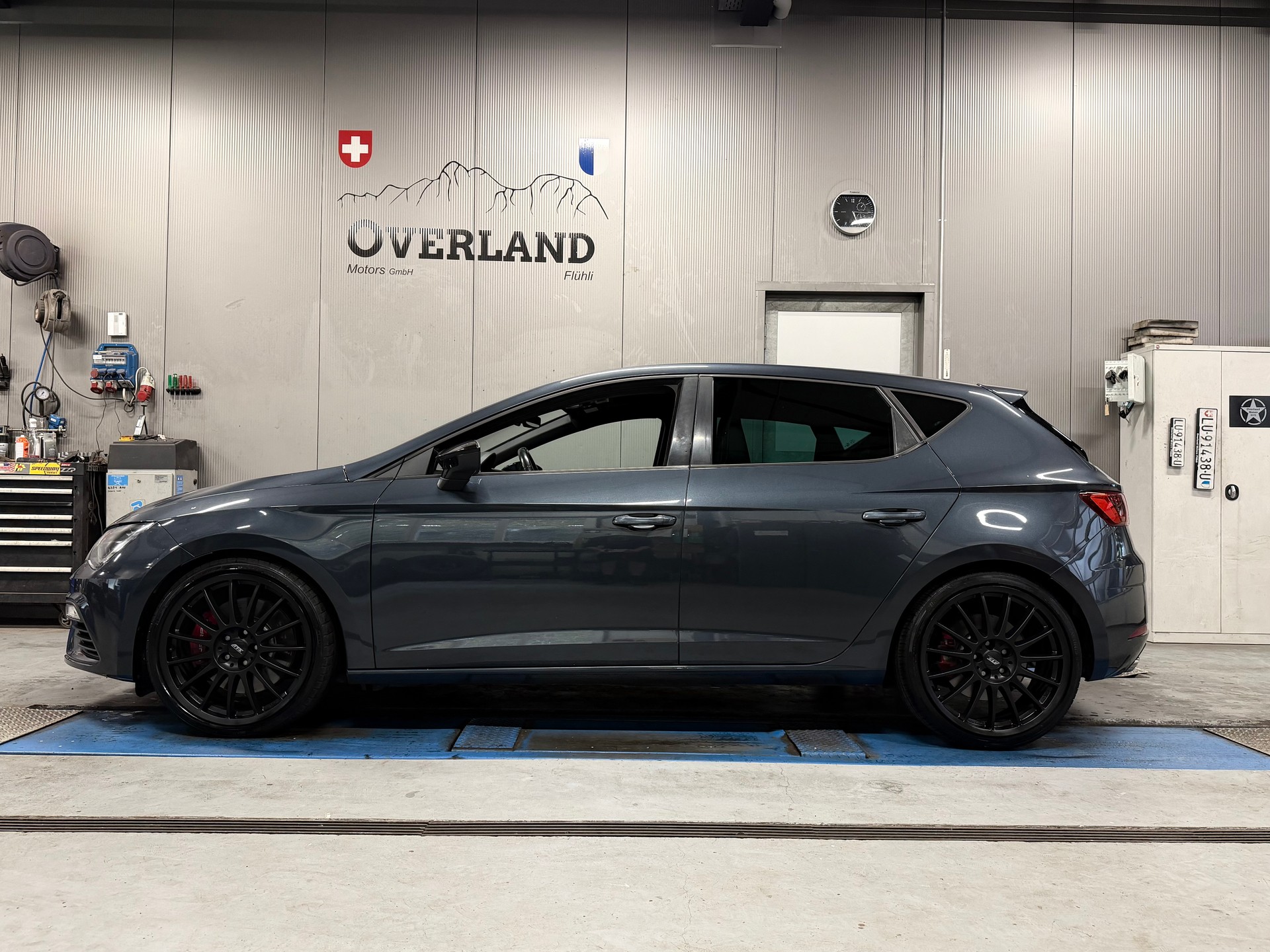 SEAT Leon 2.0 TSI Cupra 290 DSG-image-1