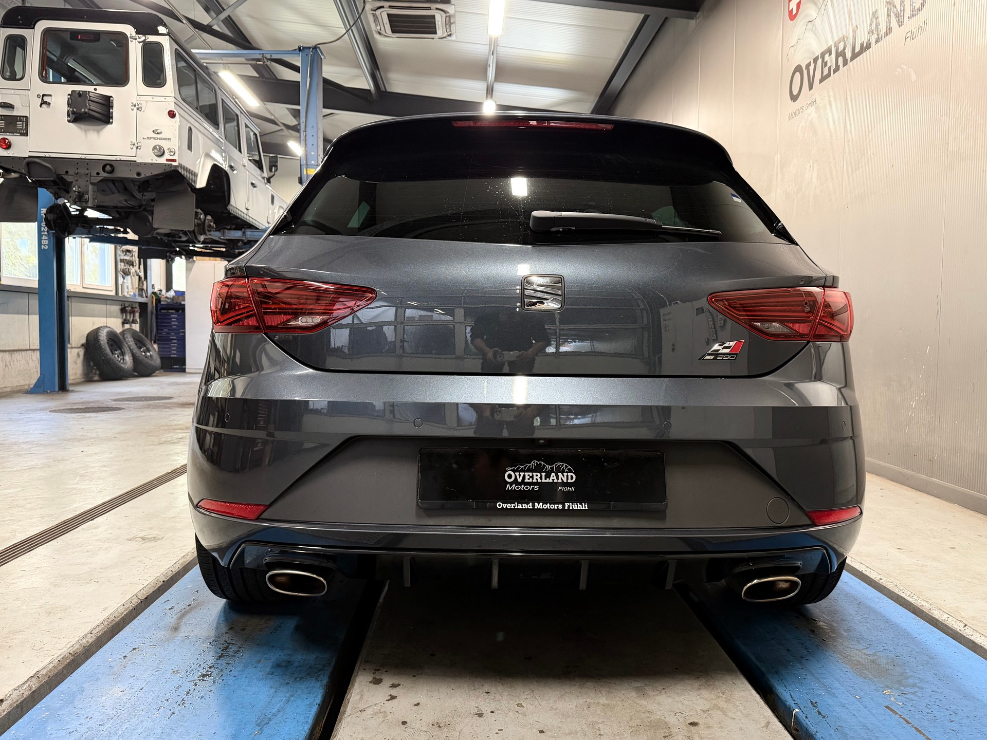SEAT Leon 2.0 TSI Cupra 290 DSG-image-3