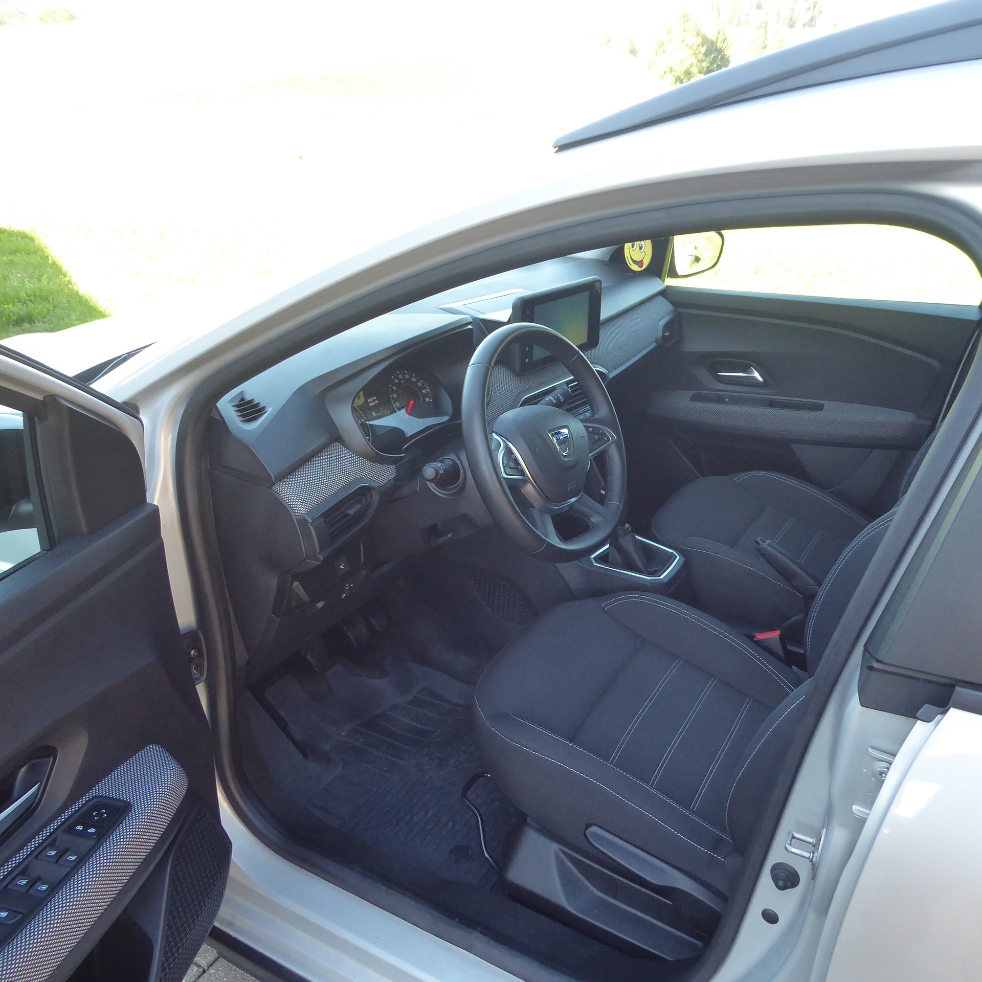 DACIA Jogger TCe 110 Comfort-image-4