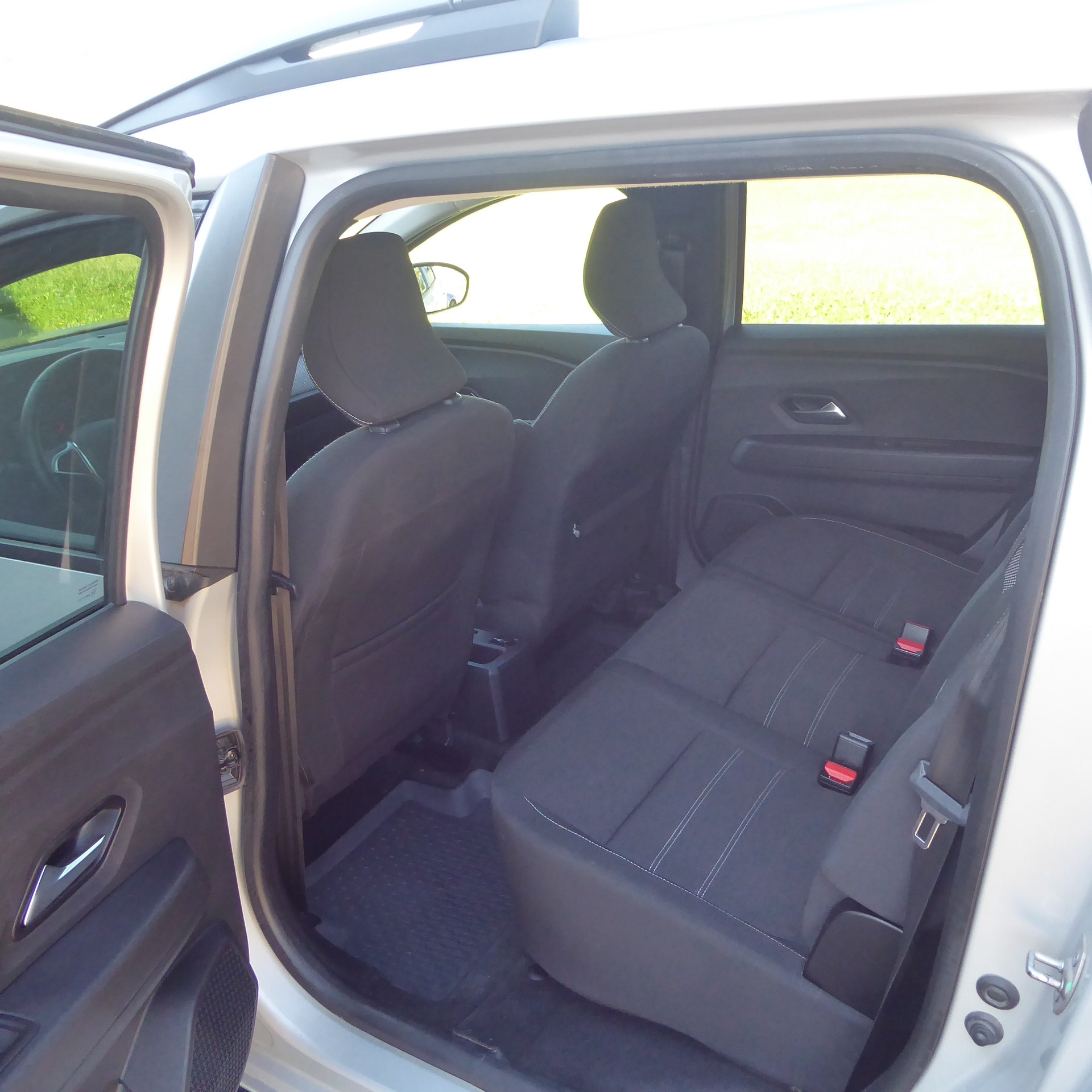 DACIA Jogger TCe 110 Comfort-image-5