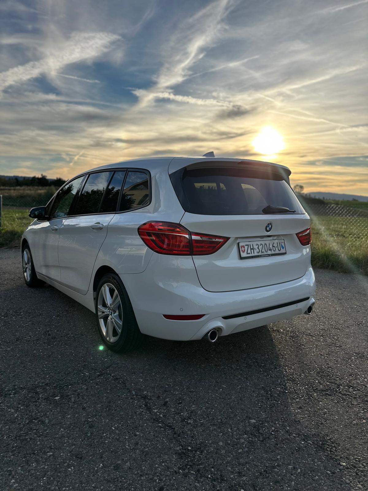 BMW 218d Gran Tourer Steptronic Fleet Edition-image-1